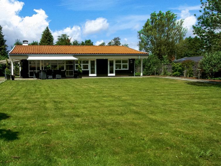 6-persoons vakantiehuis in Hornbæk op 650 meter van de zee in Hornbæk