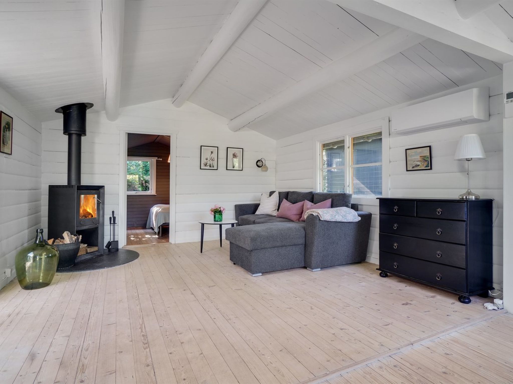 "Esaias" - 1.1km from the sea - Binnen