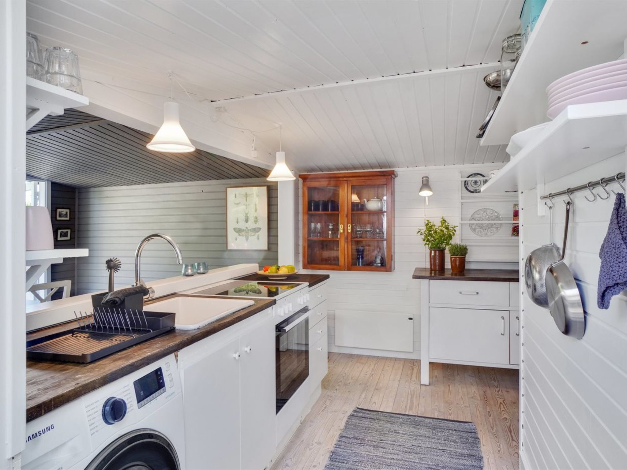 "Esaias" - 1.1km from the sea - Binnen