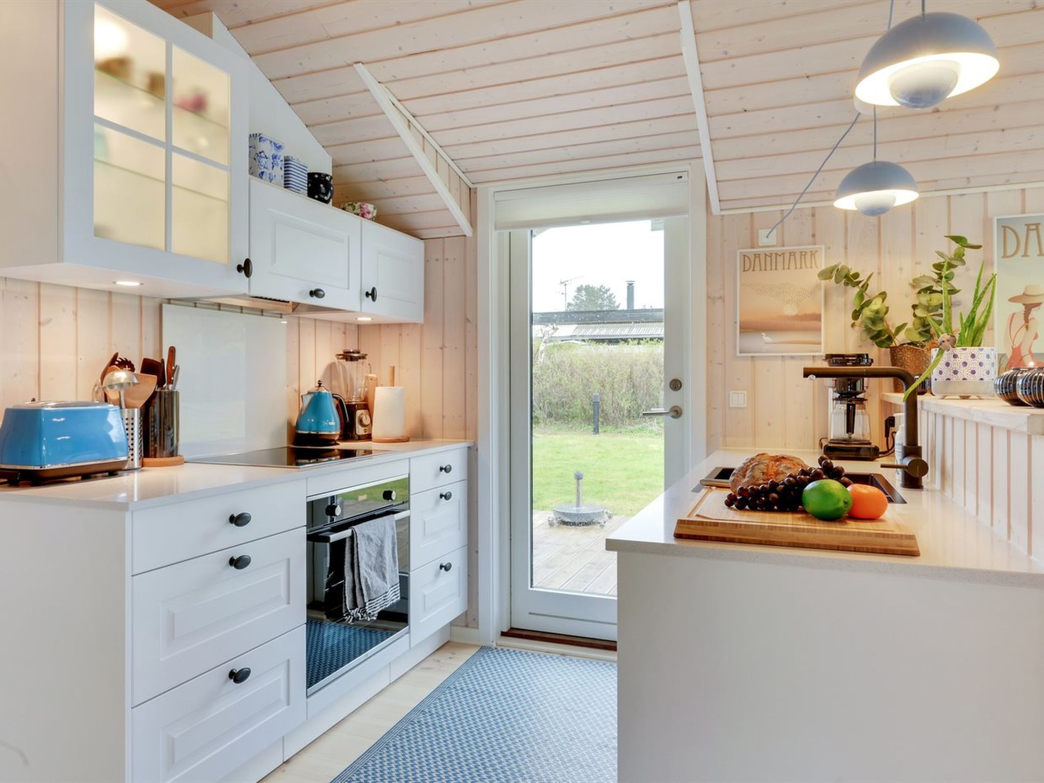 "Franca" - 500m from the sea - Binnen