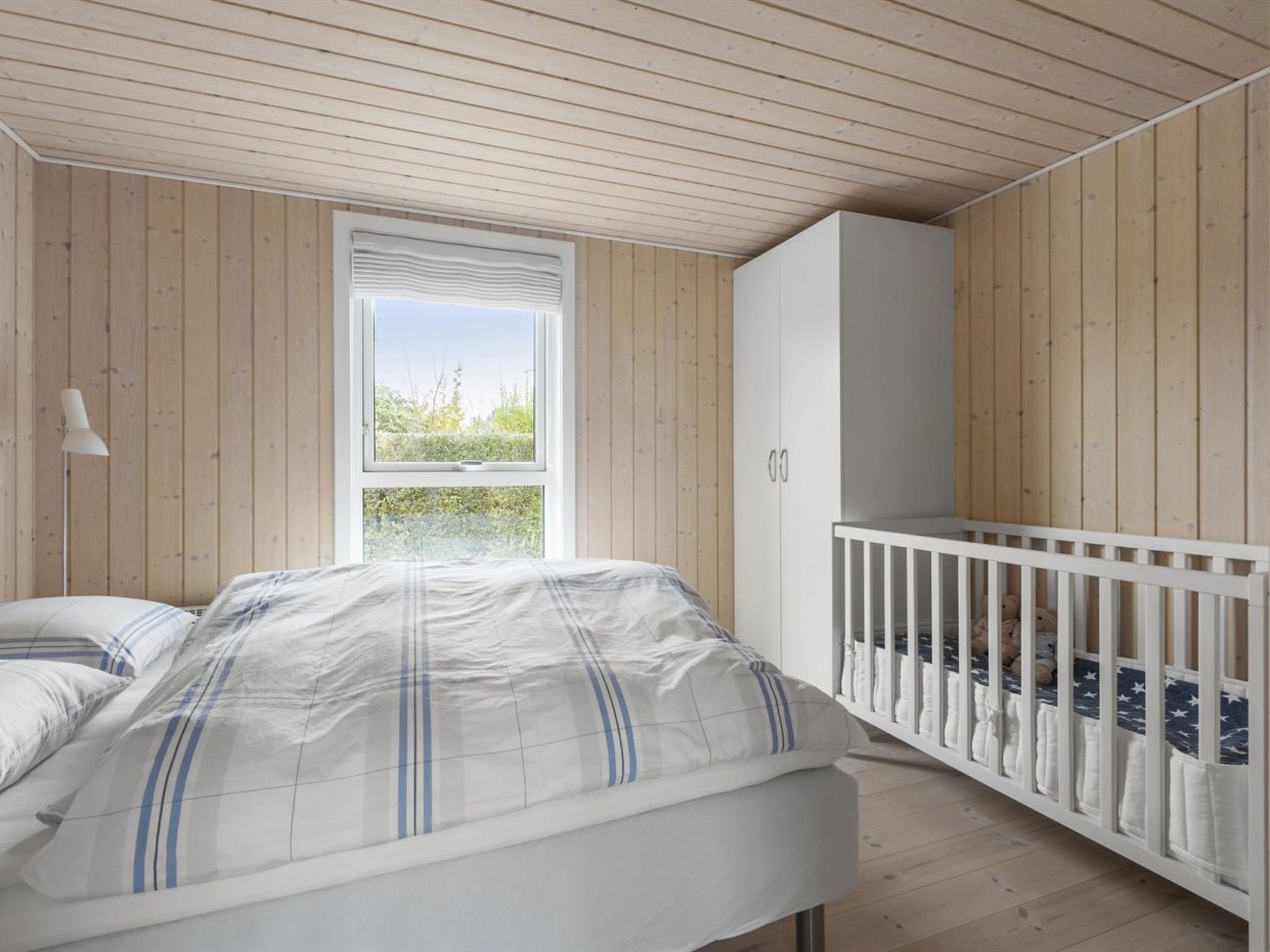 "Enken" - 750m from the sea - Binnen