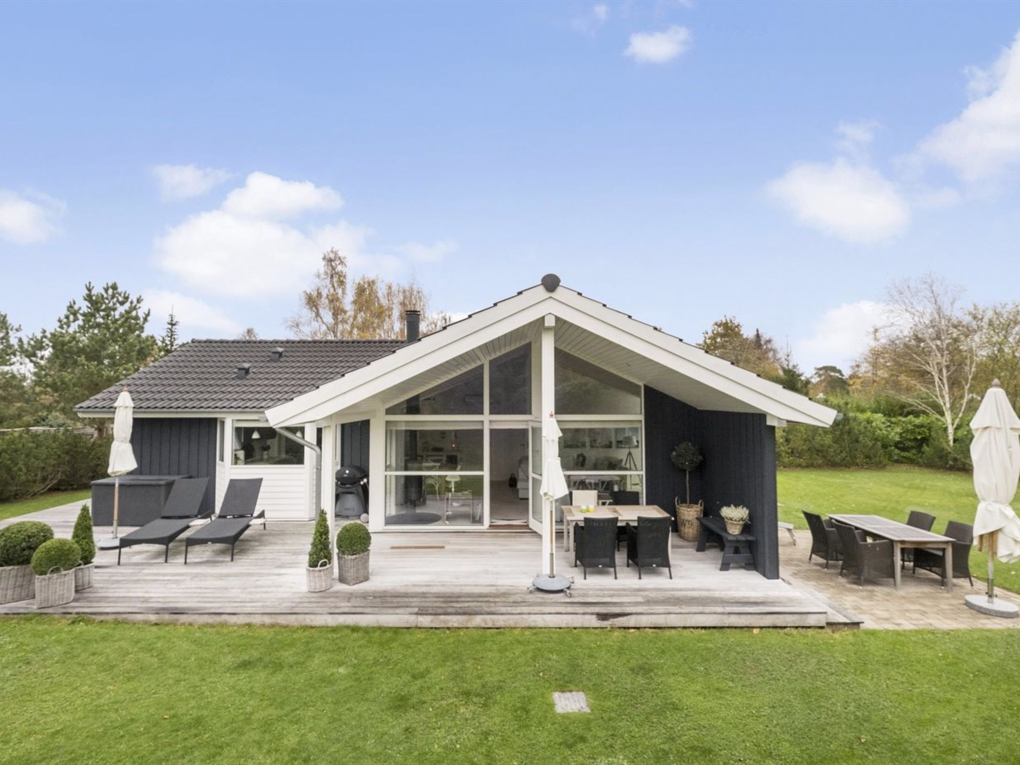 "Enken" - 750m from the sea - Buiten
