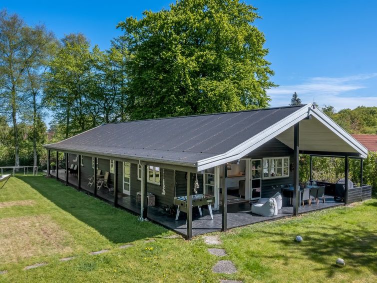 Op 300 m van zee: Ruim vakantiehuis in Hornbæk voor 8 personen in Hornbæk