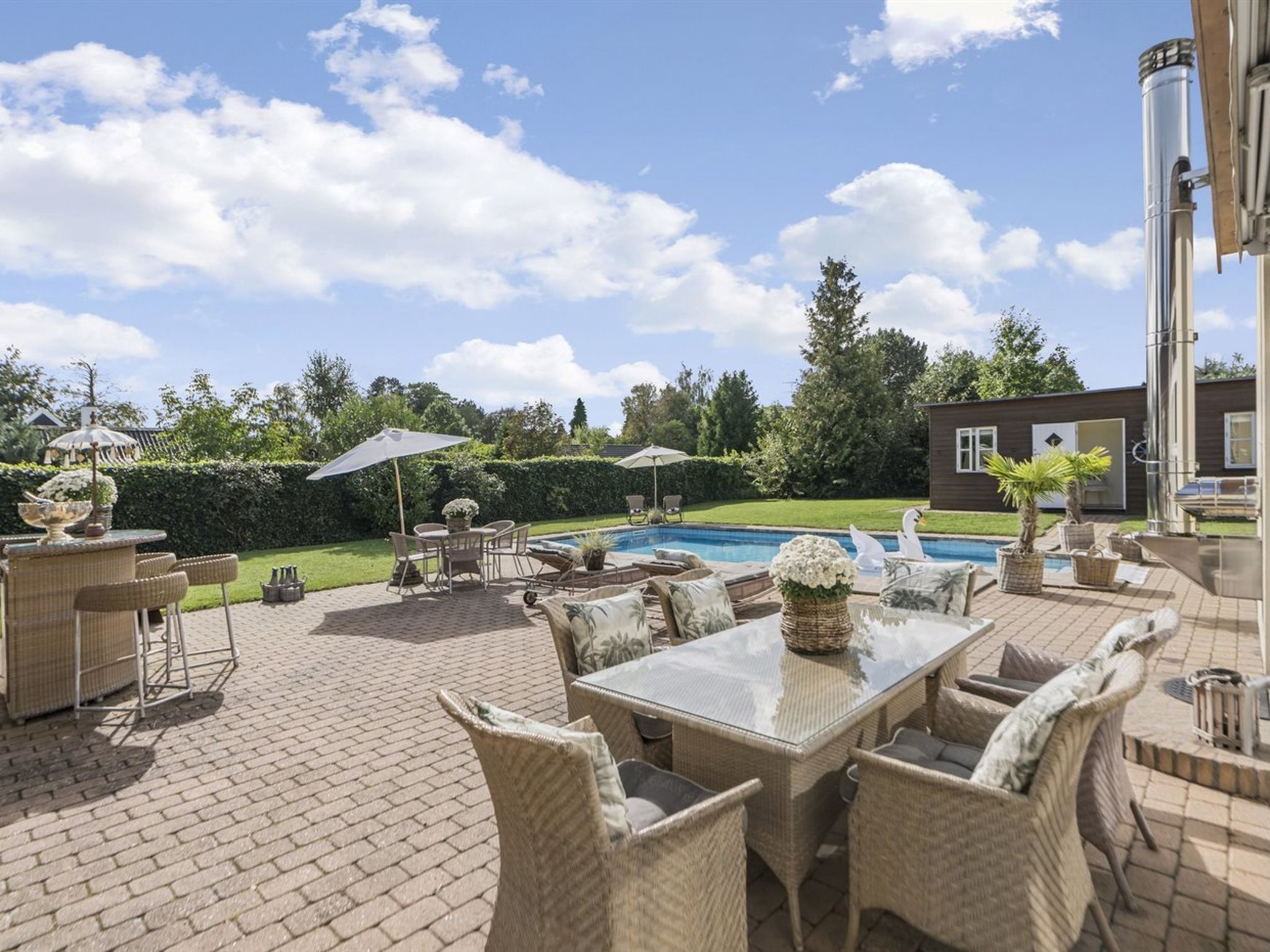 "Mads" - 1.2km from the sea