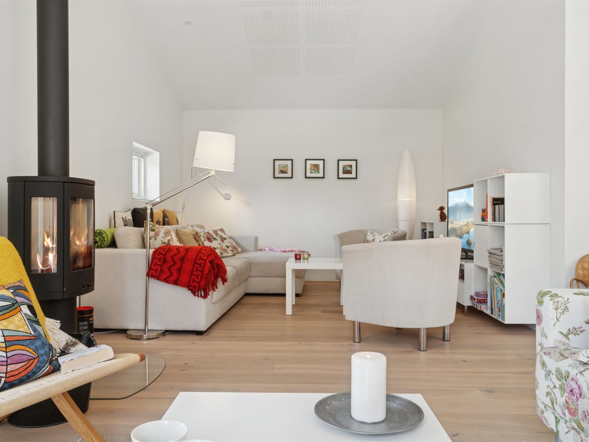 "Jerrik" - 1.2km from the sea-Inside