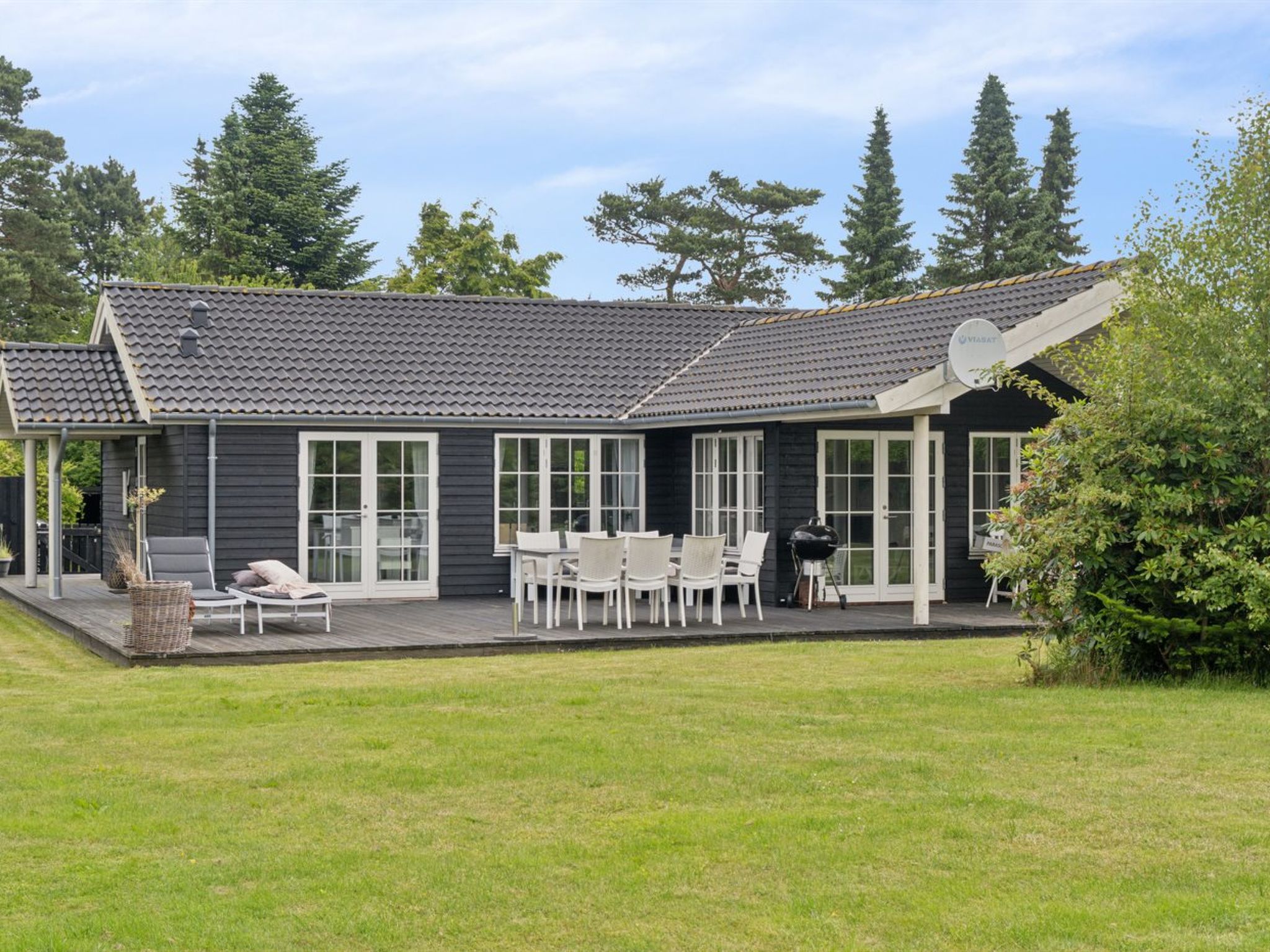 "Thermet" - 1.2km from the sea-Outside