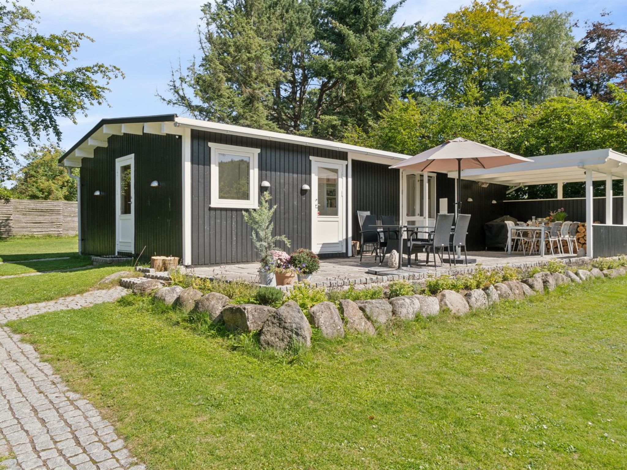 "Guthfrith" - 1.4km from the sea-Dehors