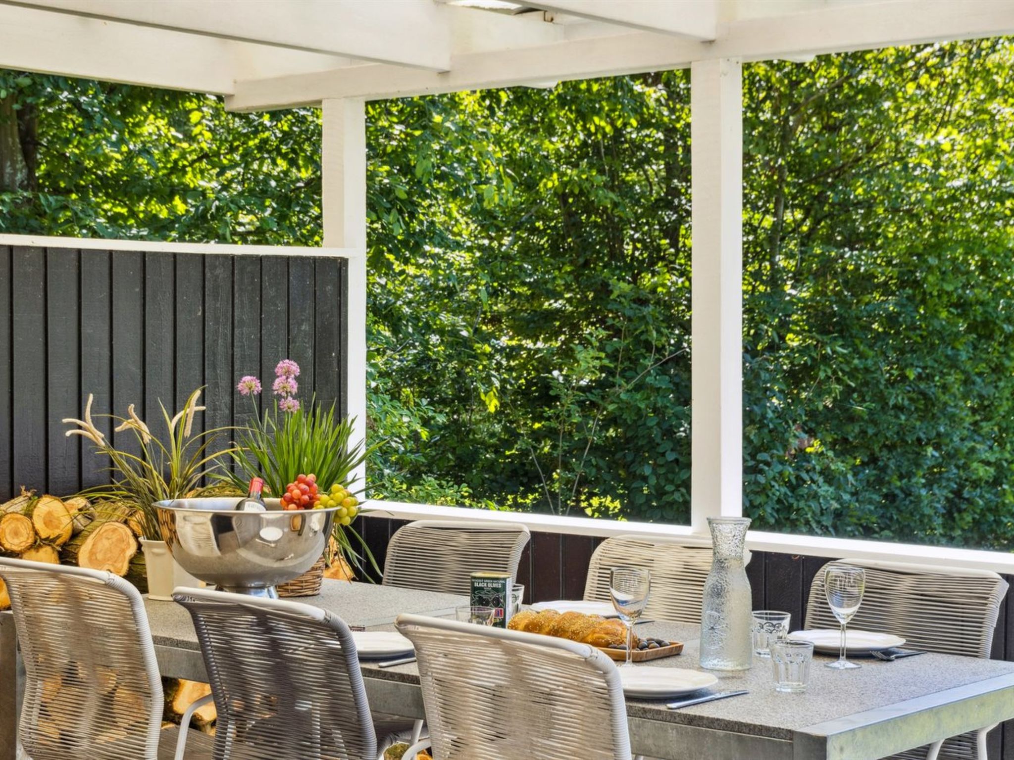 "Guthfrith" - 1.4km from the sea — Terrace (3 of 27)