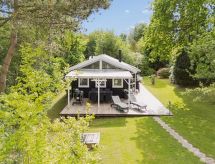 Ruime vakantiewoning Stig met grote tuin op 1,1 km van strand Hornbæk - thumbnail 1