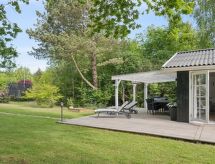 Ruime vakantiewoning Stig met grote tuin op 1,1 km van strand Hornbæk - thumbnail 6