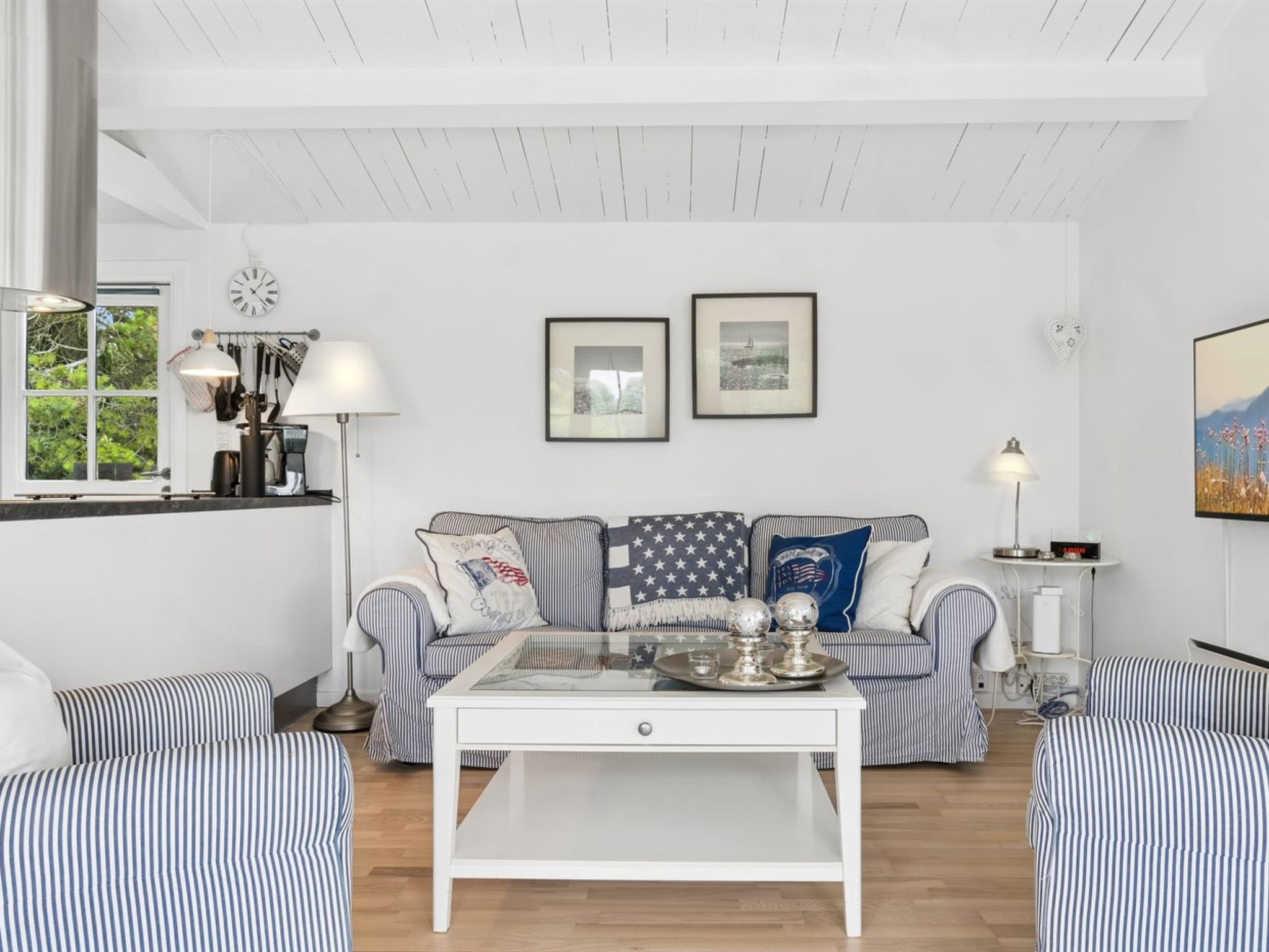 "Ylermi" - 1.5km from the sea - Binnen
