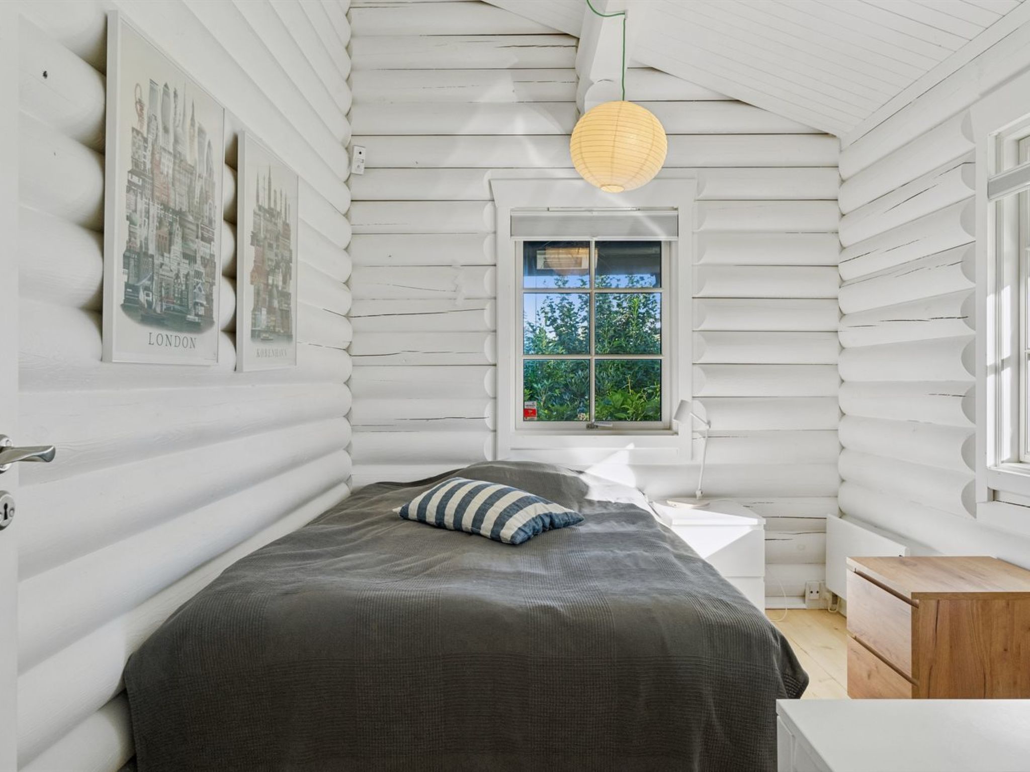 "Sighfrith" - 1.4km from the sea - Binnen