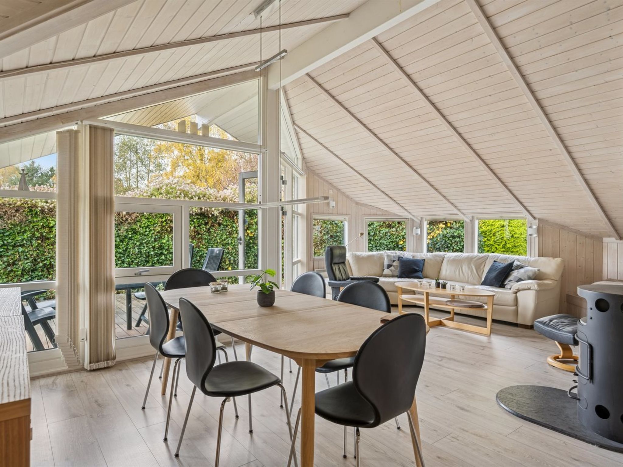 "Gyda" - 840m from the sea-Drinnen