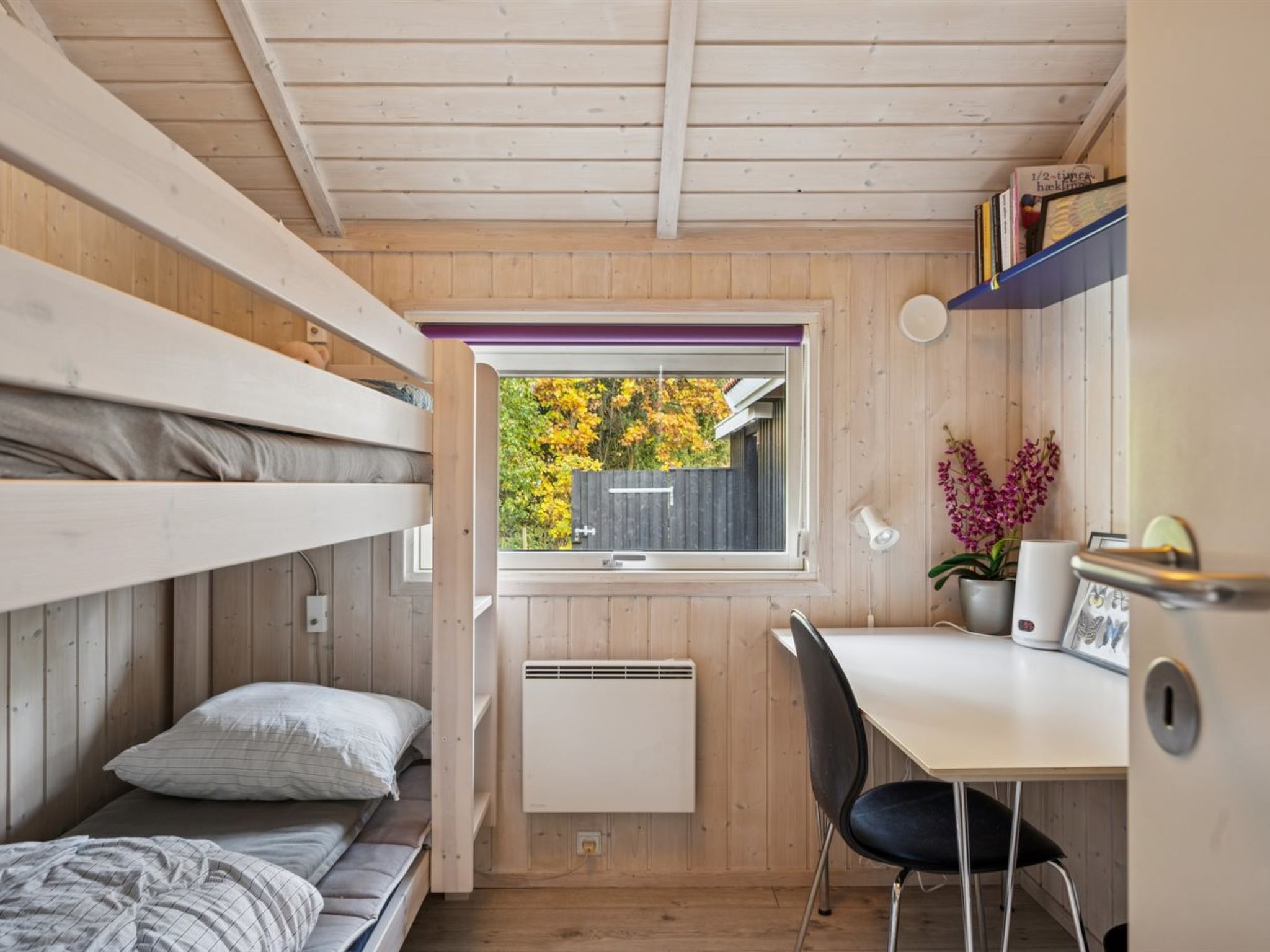 "Gyda" - 840m from the sea-Drinnen