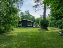 Ruime vakantiewoning op 1,5 km van de zee in Vejby met grote tuin - thumbnail 5