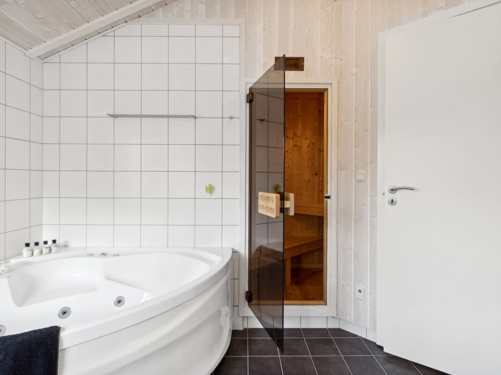 "Hilaria" - 1.4km from the sea - Inside