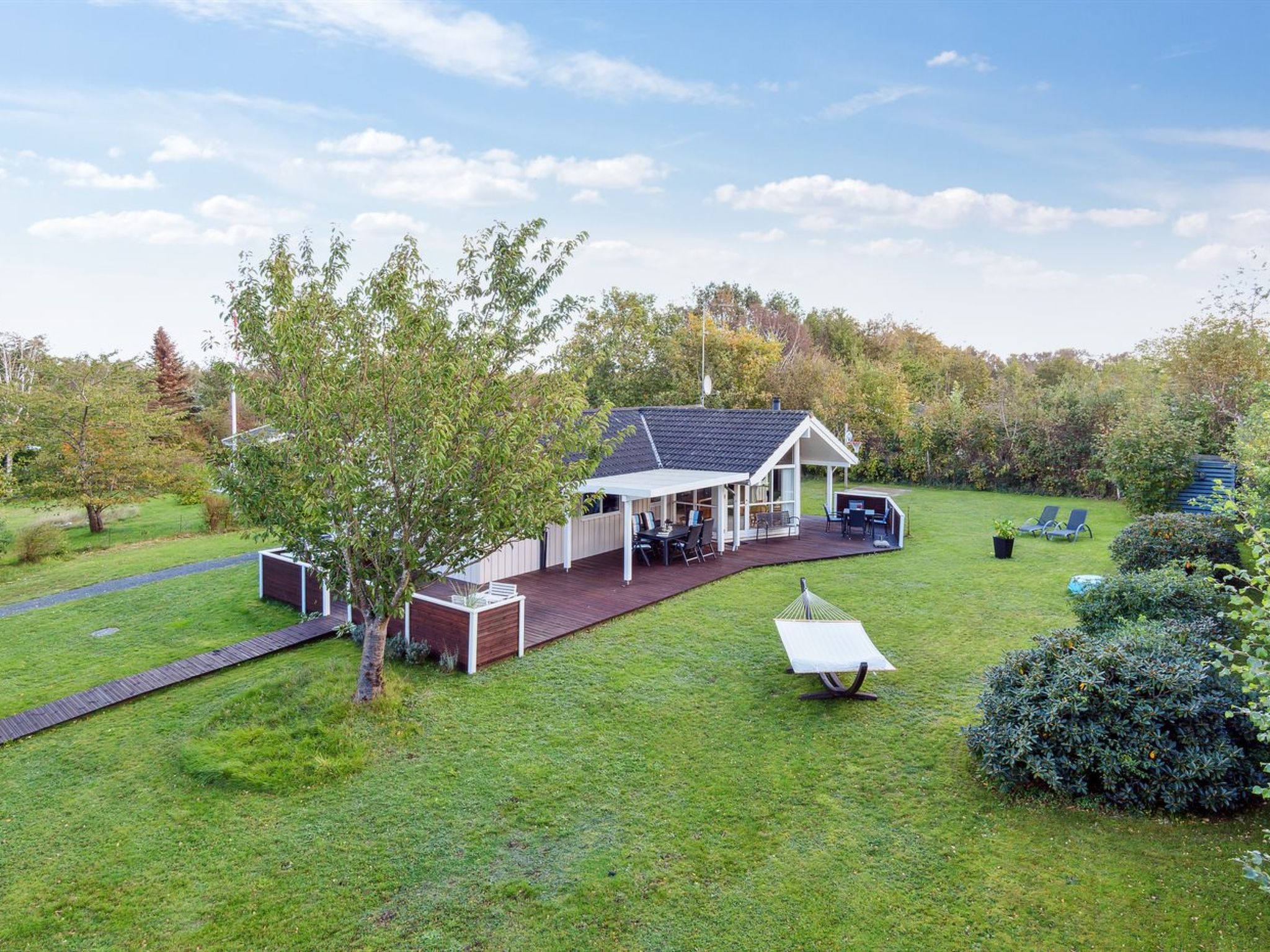 "Hilaria" - 1.4km from the sea