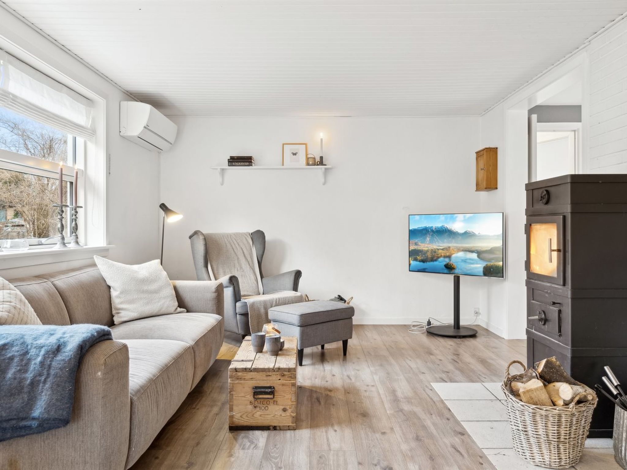 "Nayeli" - 1.2km from the sea - Binnen