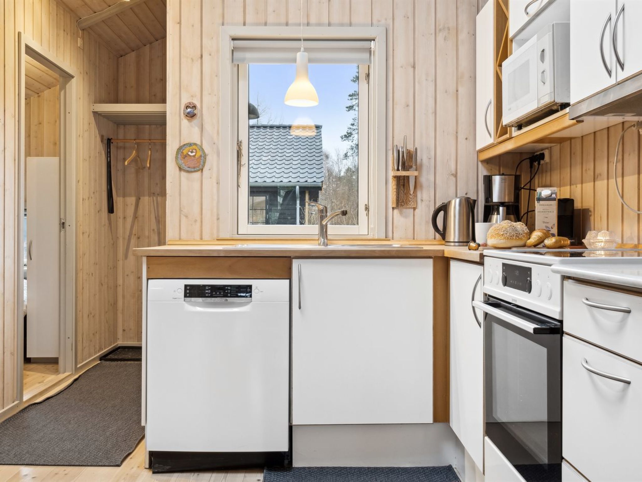 "Arent" - 1.1km from the sea - Binnen