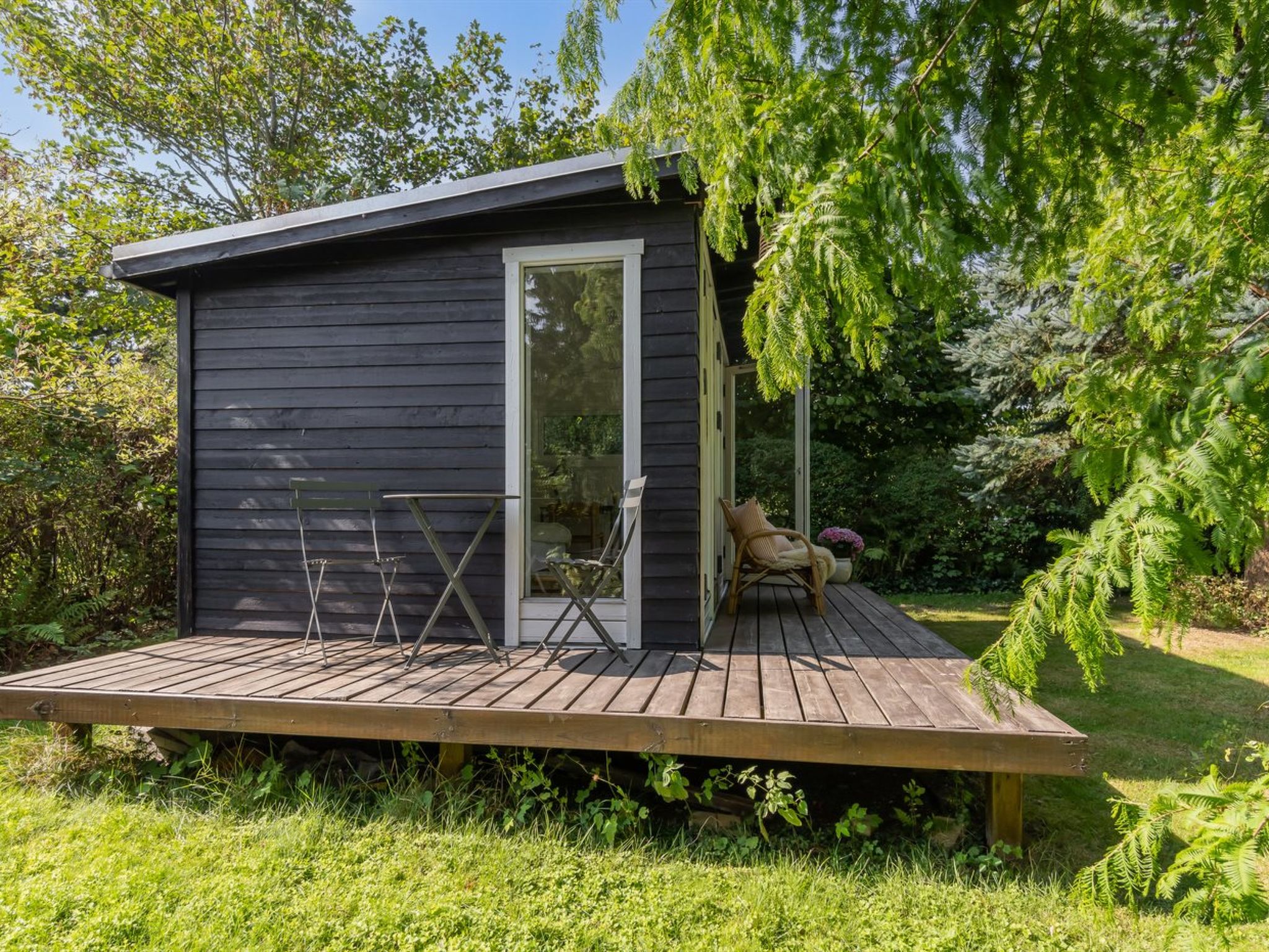 "Lauri" - 2.3km from the sea - Binnen