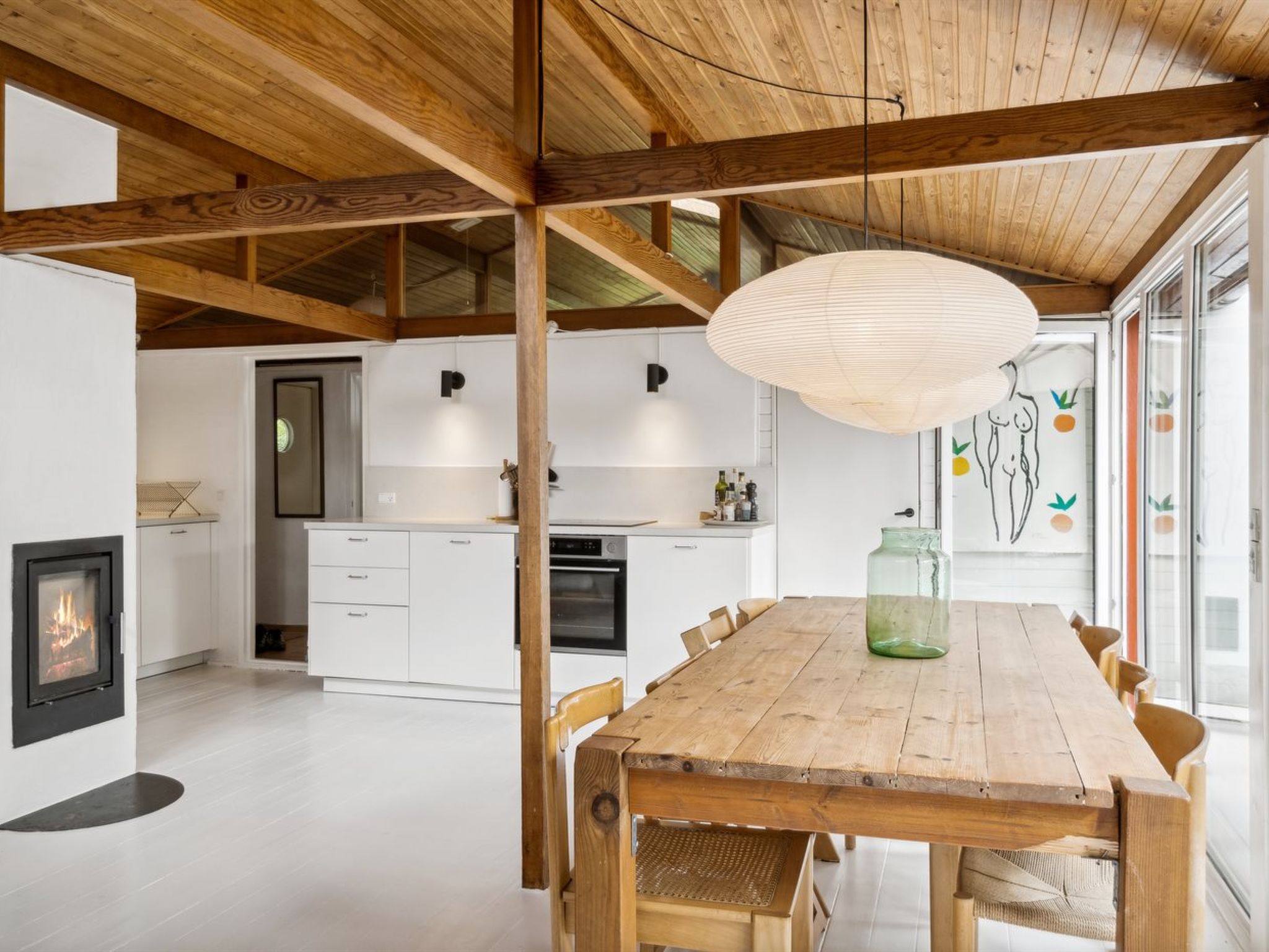 "Lauri" - 2.3km from the sea - Binnen
