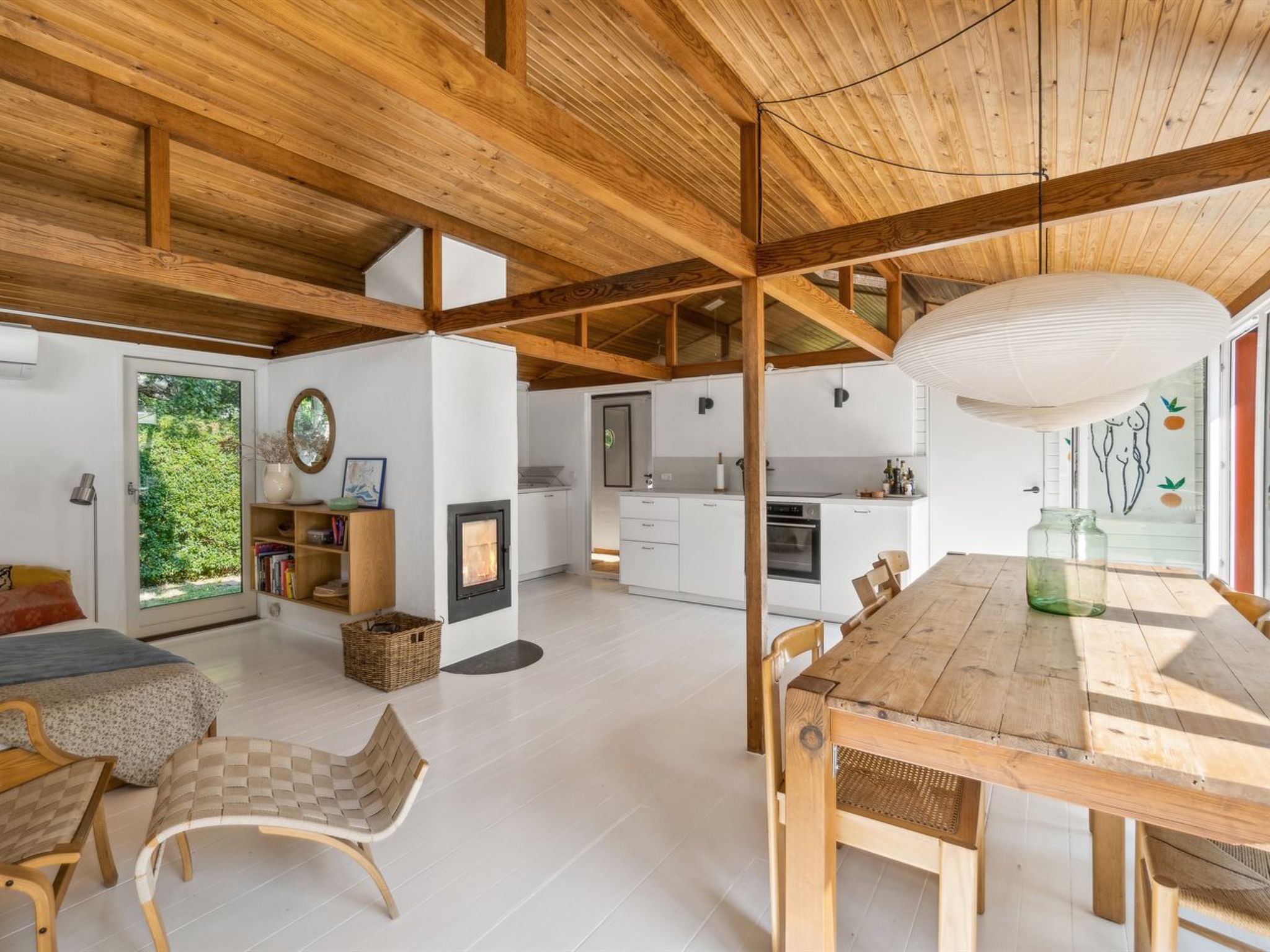 "Lauri" - 2.3km from the sea-Inside