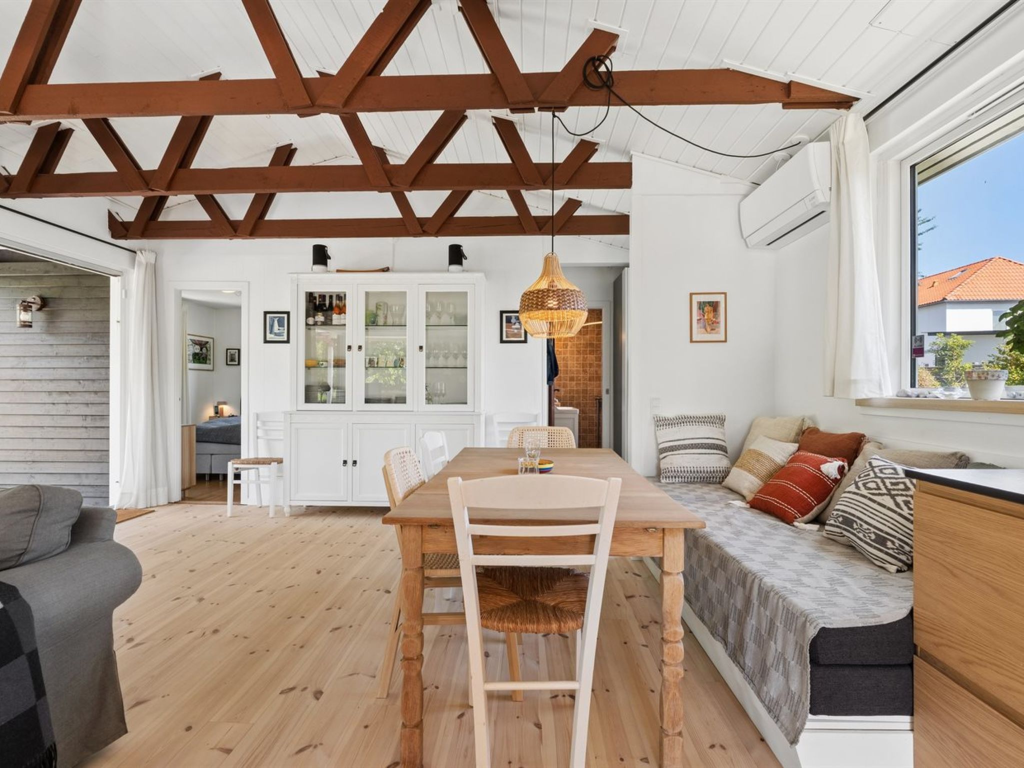 "Antonie" - 350m from the sea - Inside