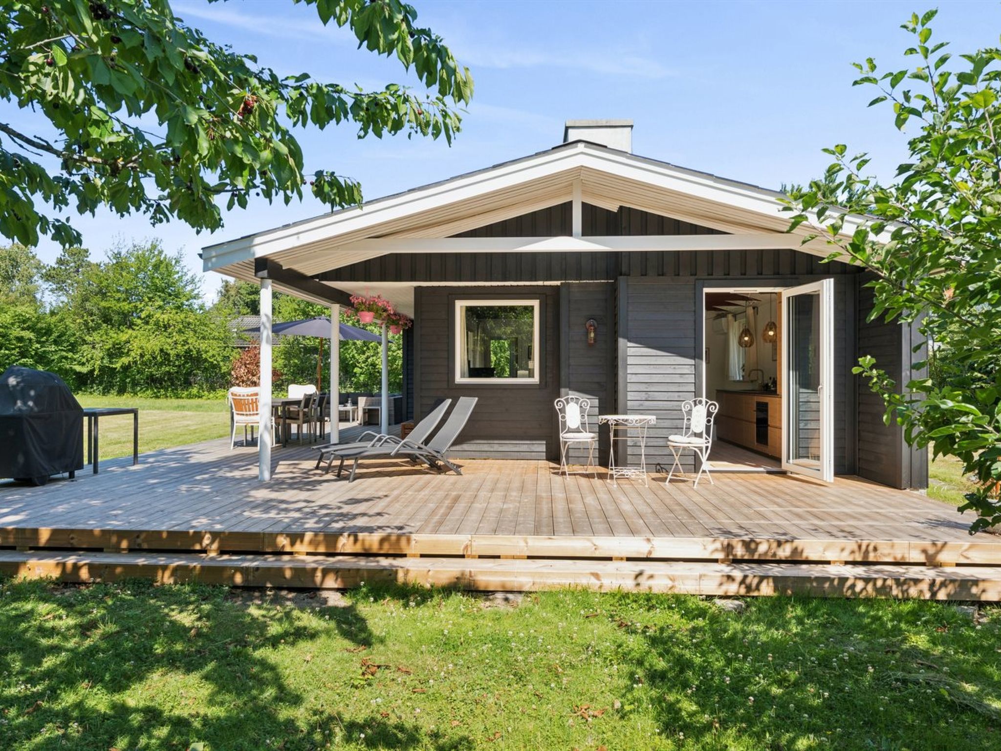 "Antonie" - 350m from the sea - Outside
