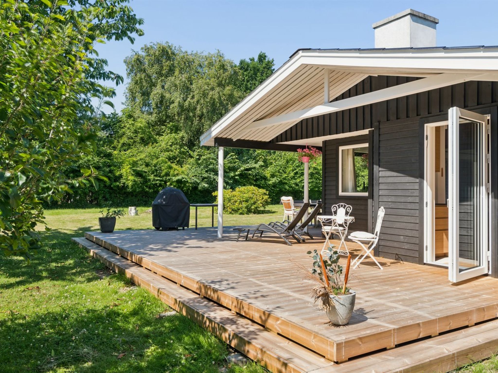 "Antonie" - 350m from the sea - Outside