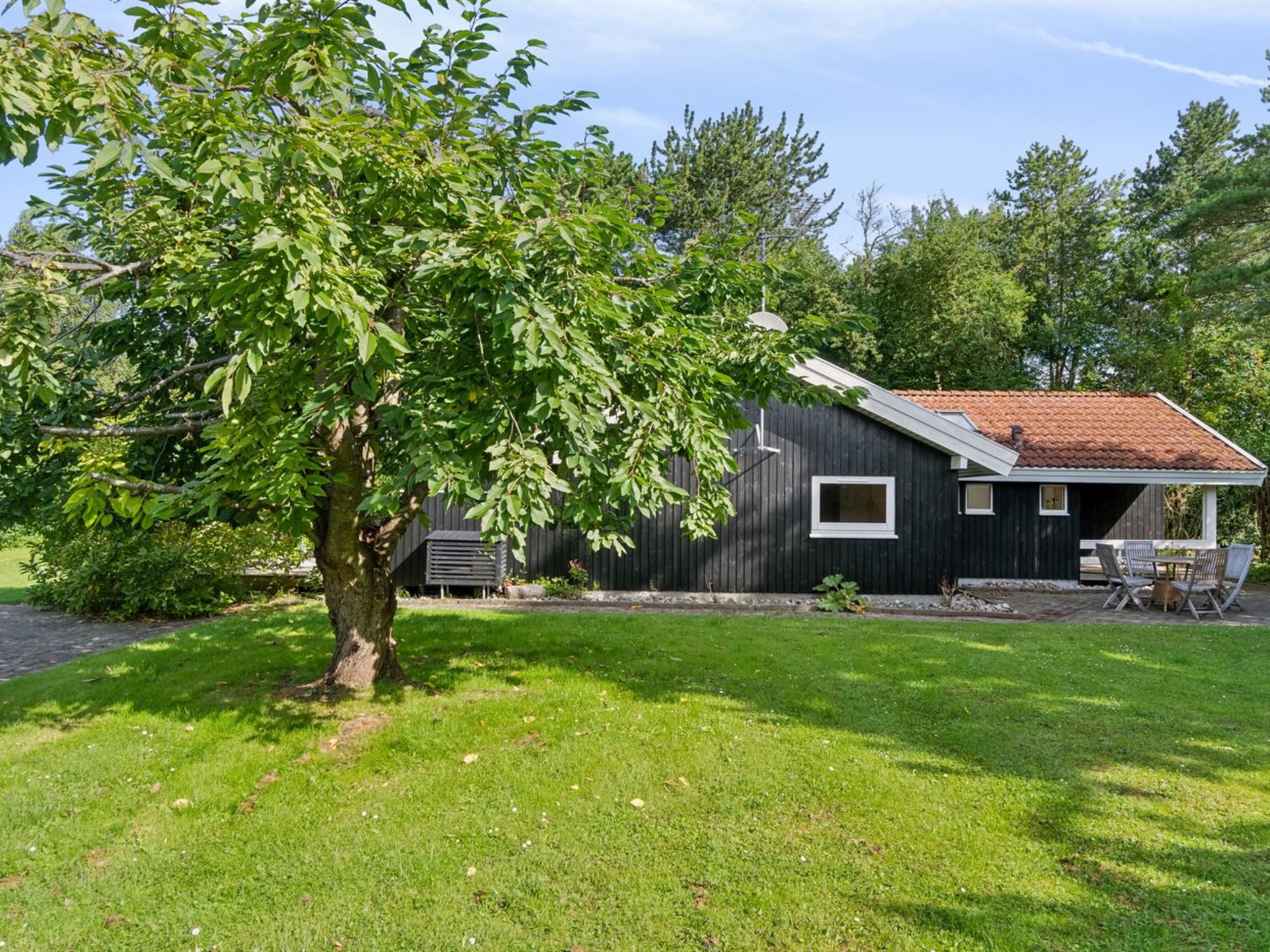 "Batsha" - 350m from the sea - Buiten