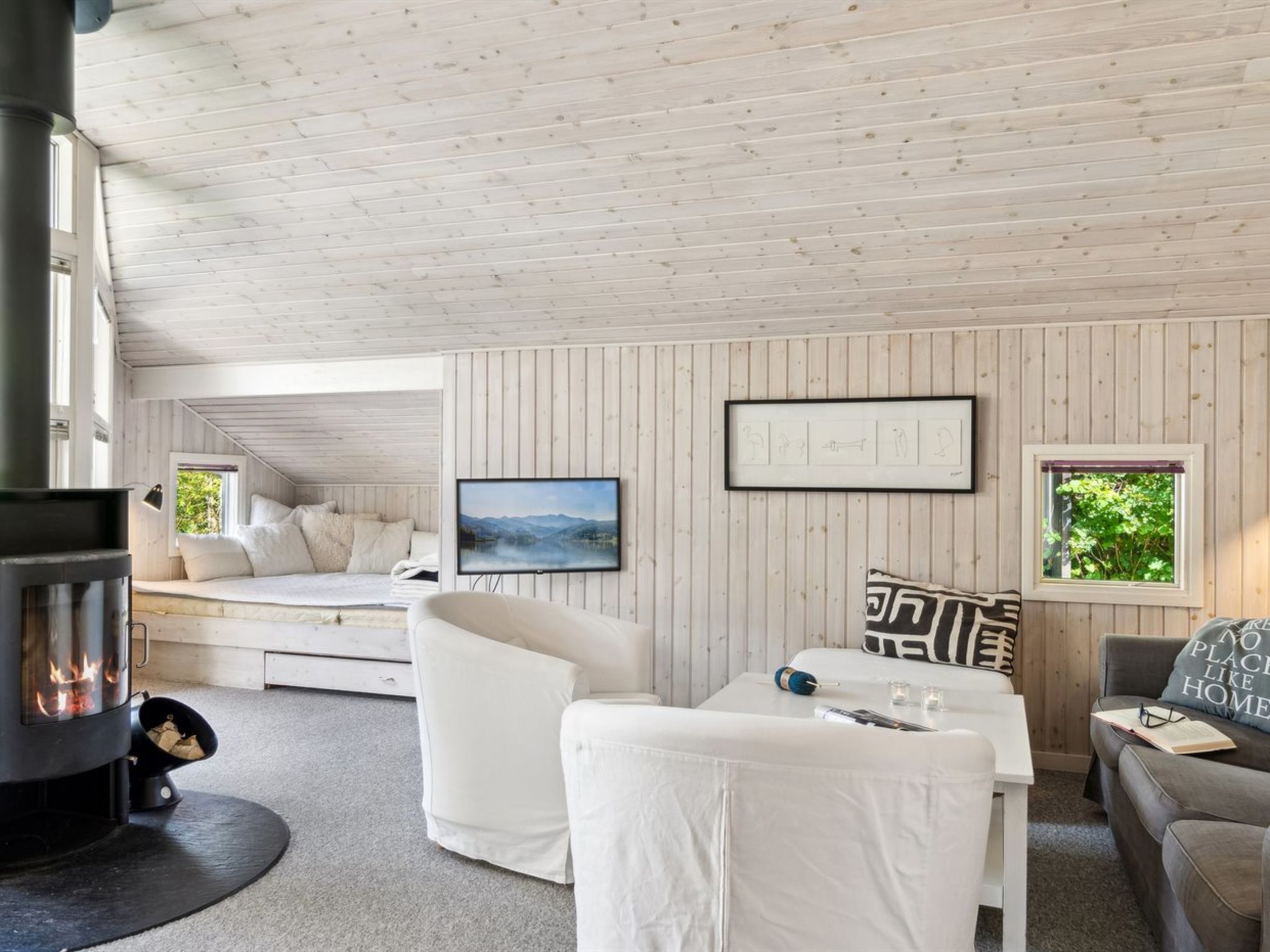 "Batsha" - 350m from the sea - Binnen