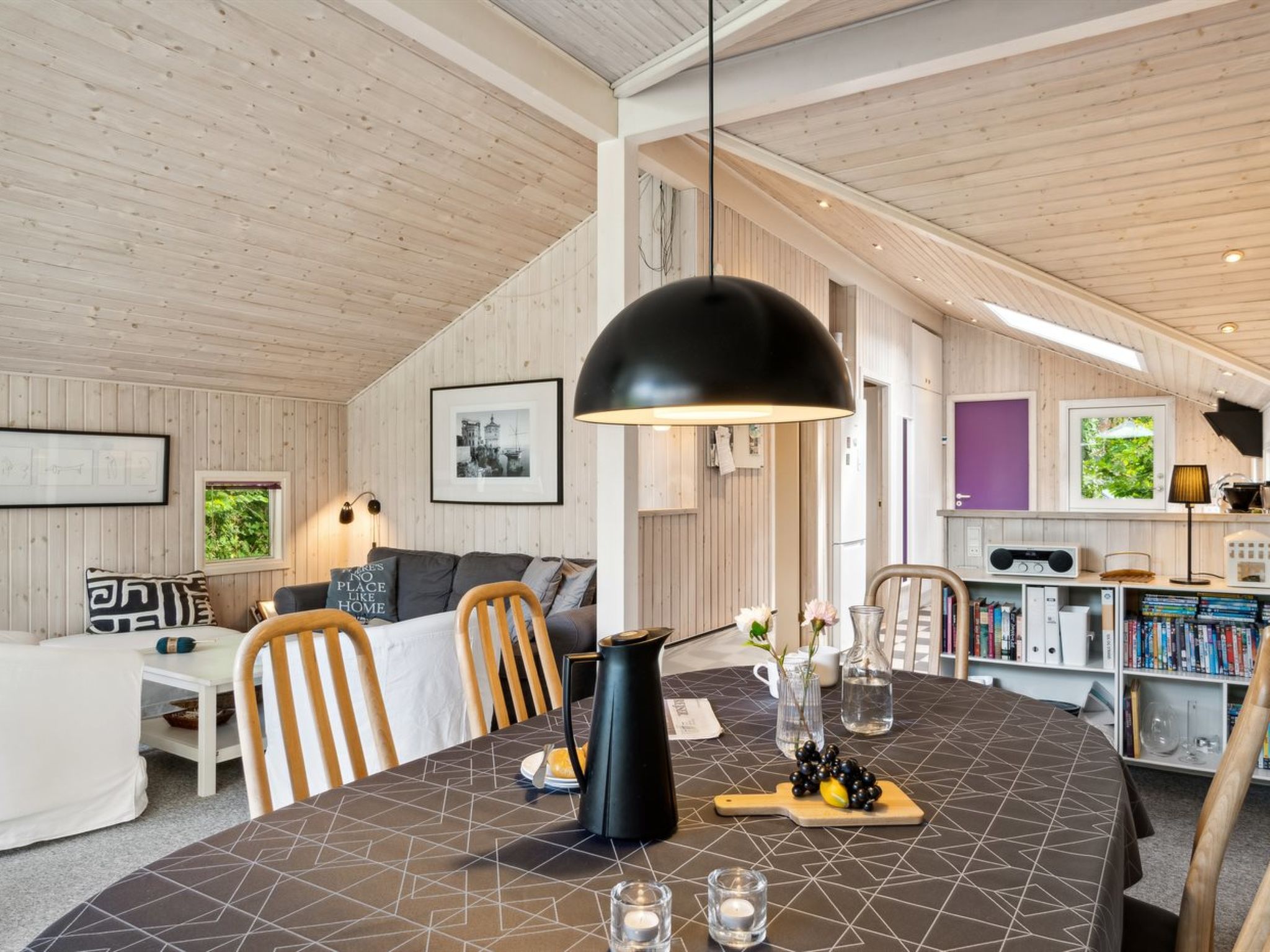 "Batsha" - 350m from the sea - Binnen