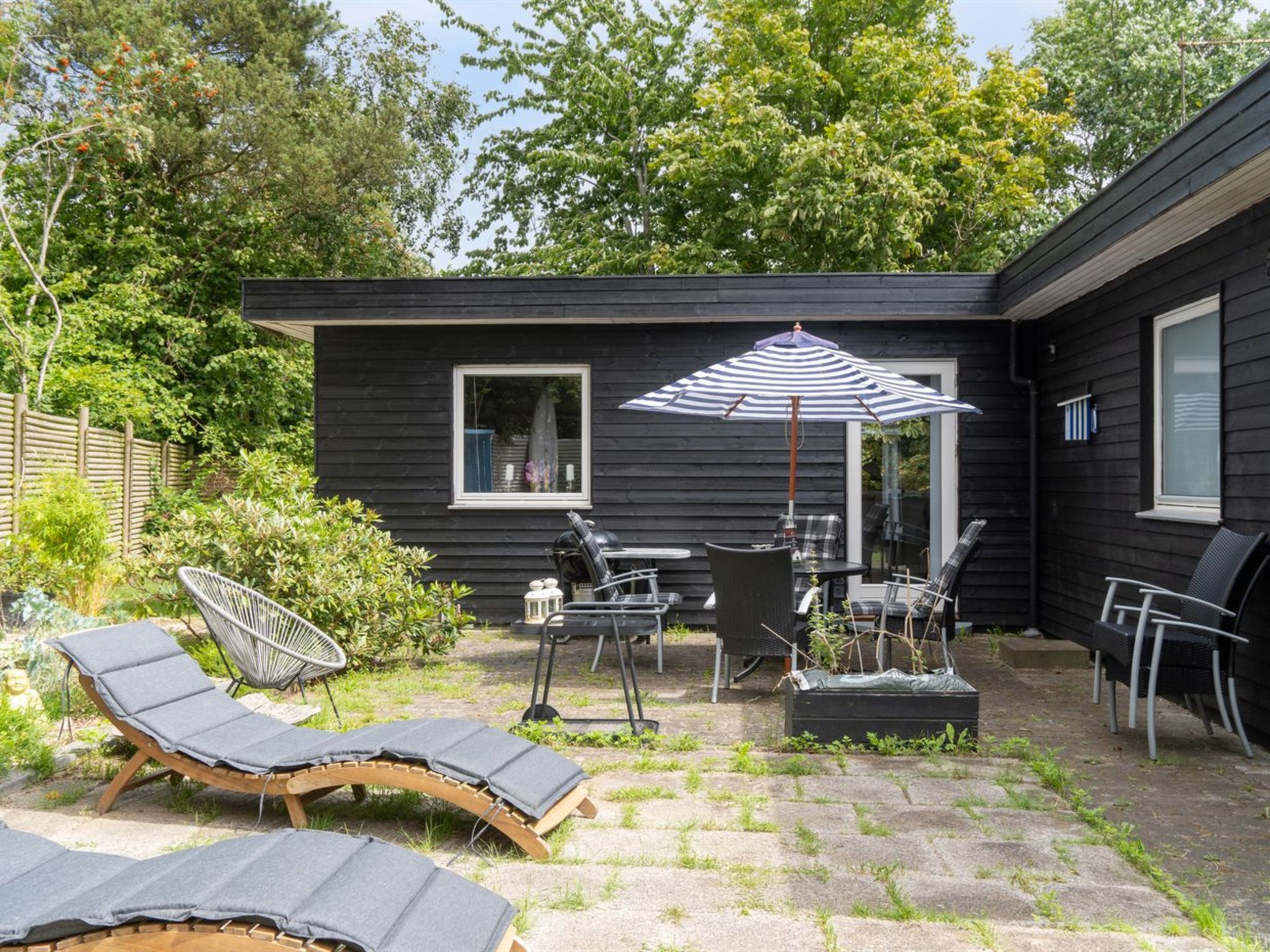 "Mark" - 1.2km from the sea - Buiten