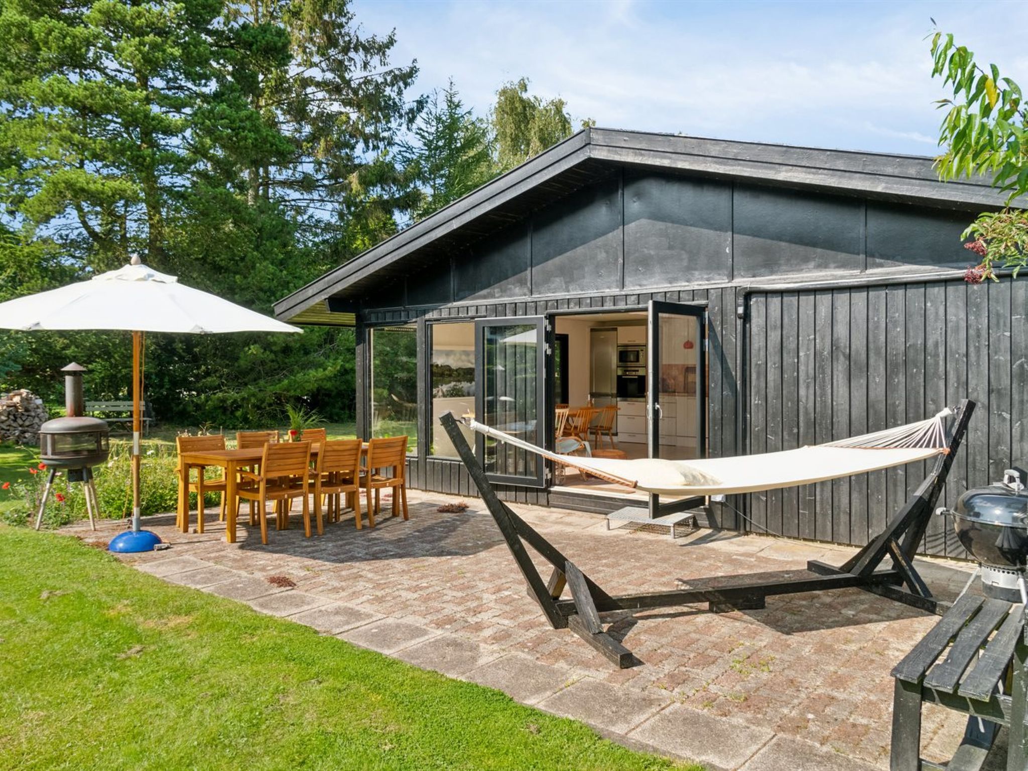 "Iolani" - 1.3km from the sea - Buiten