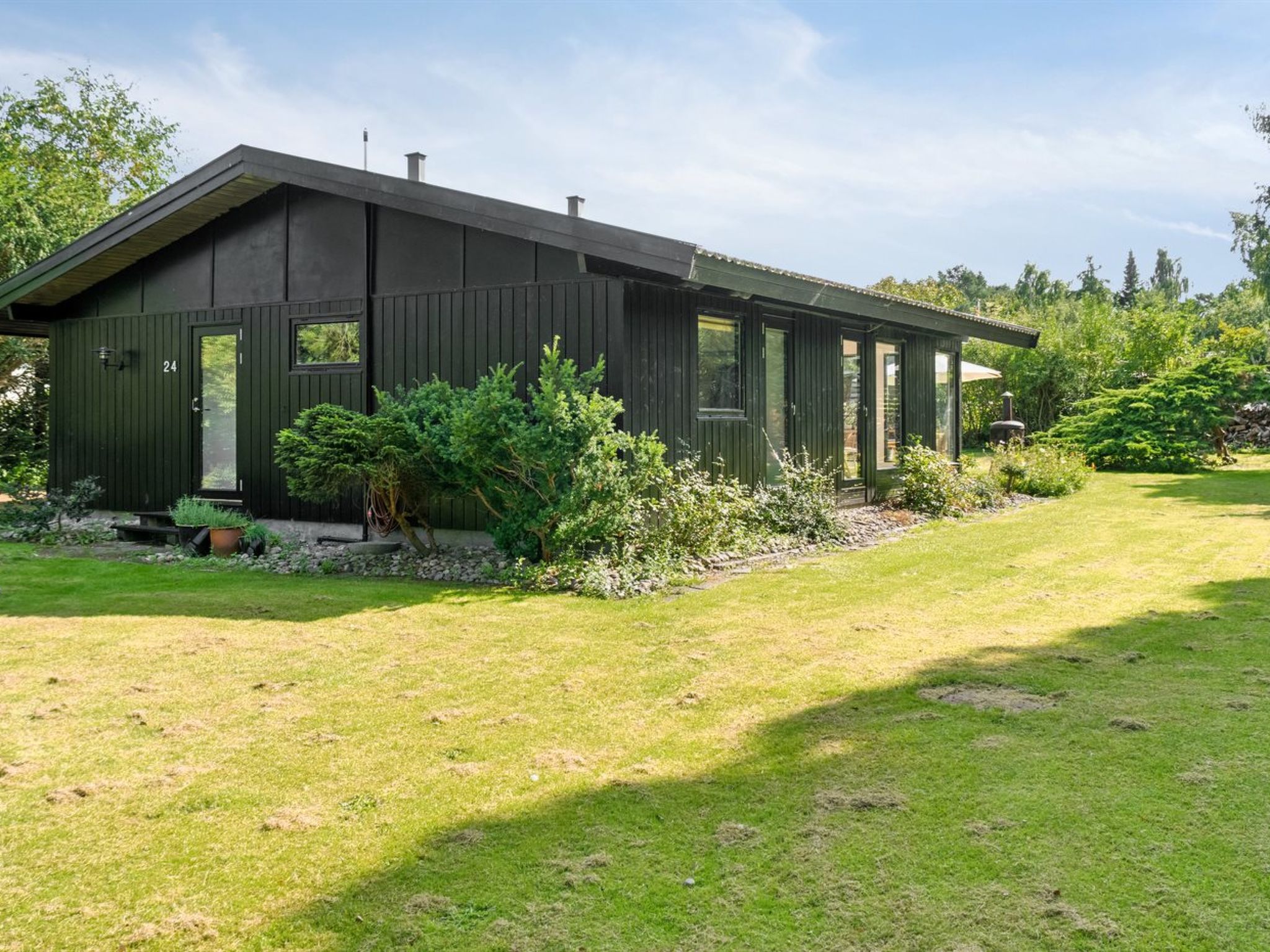 "Iolani" - 1.3km from the sea - Buiten