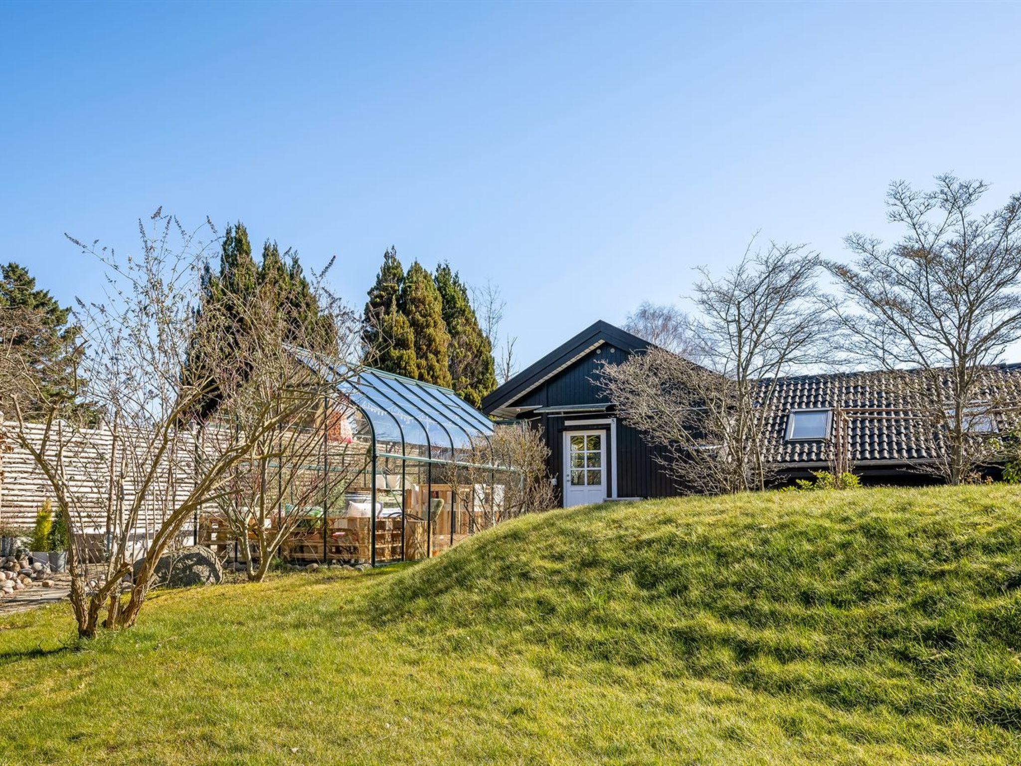 "Hughe" - 1.3km from the sea - Buiten