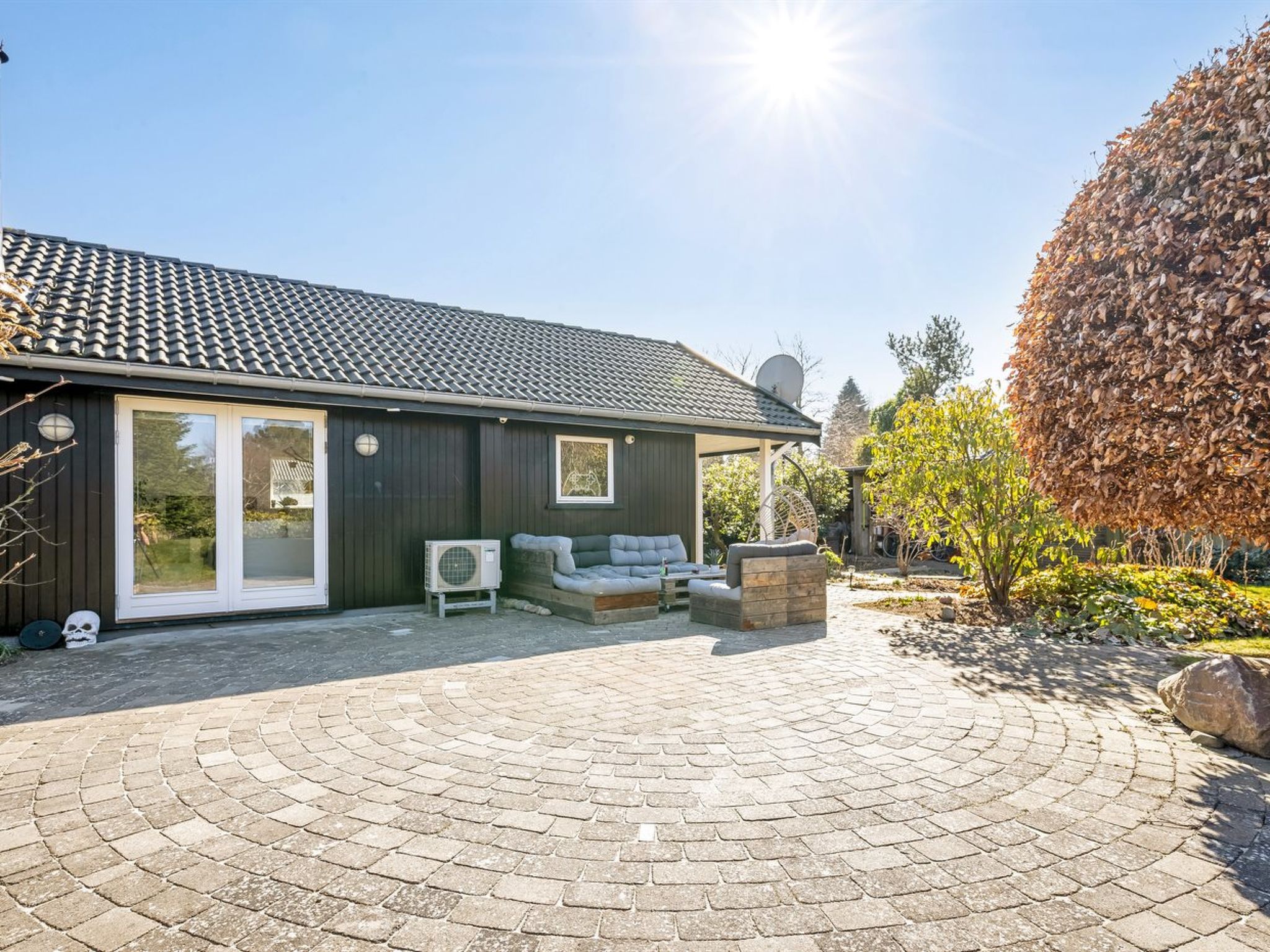 "Hughe" - 1.3km from the sea - Buiten