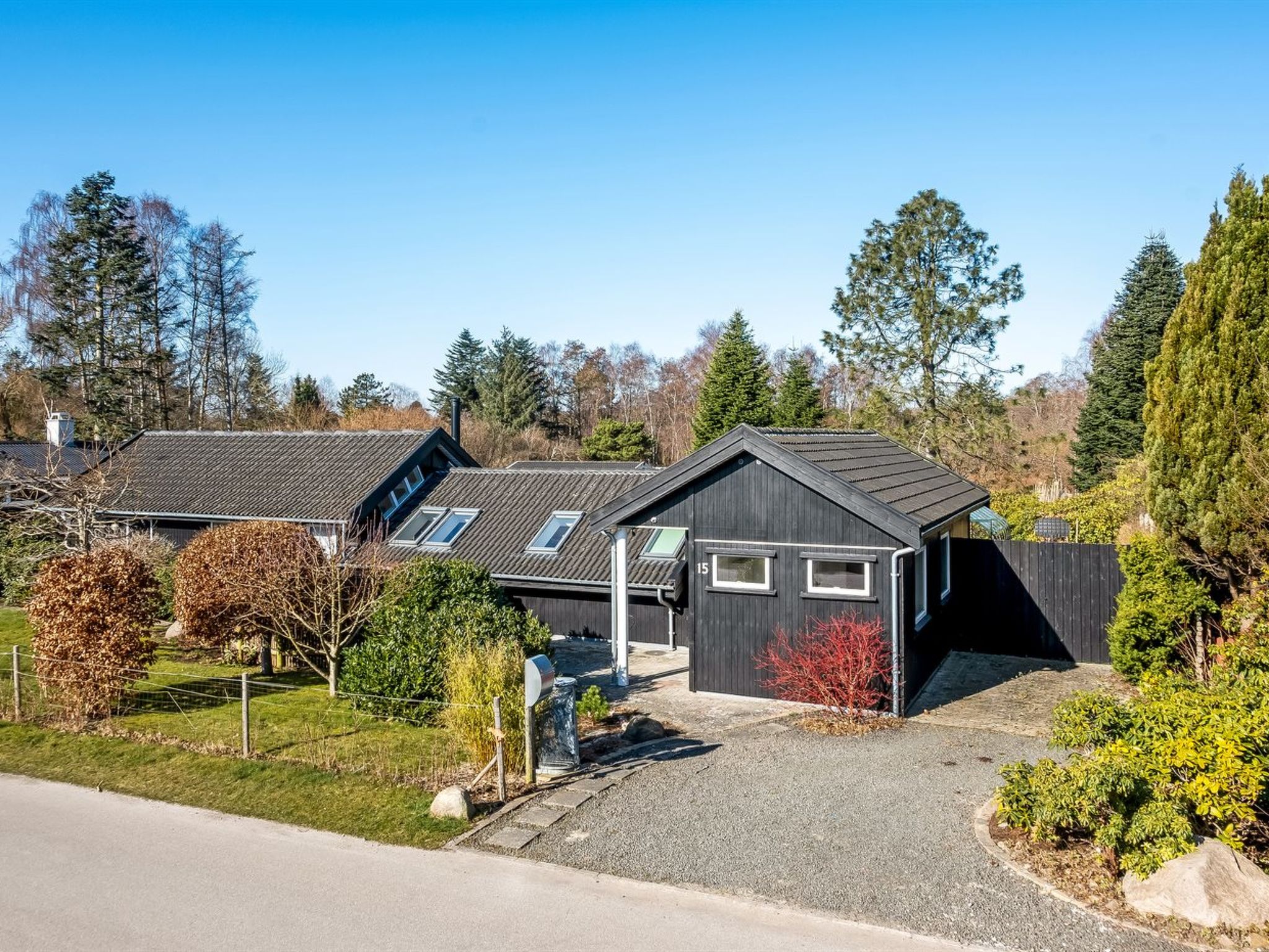 "Hughe" - 1.3km from the sea - Buiten