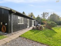 Ruime vakantiewoning voor 5 personen met ommuurde tuin, 1,3 km van de Zeeuwse kust - thumbnail 6
