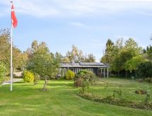 Ruime vakantiewoning voor 5 personen met ommuurde tuin, 1,3 km van de Zeeuwse kust - thumbnail 5