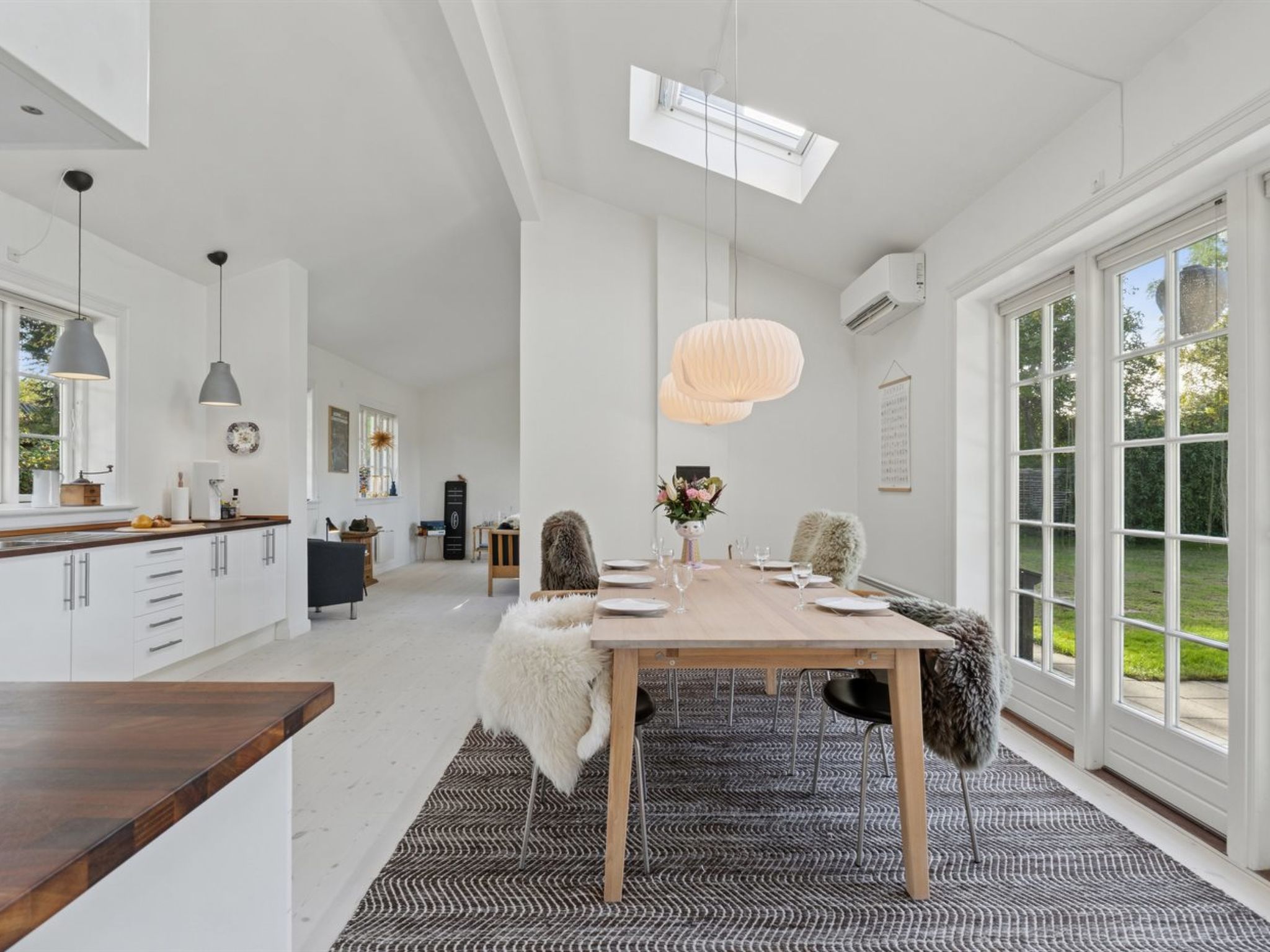 "Domi" - 1.3km from the sea - Binnen