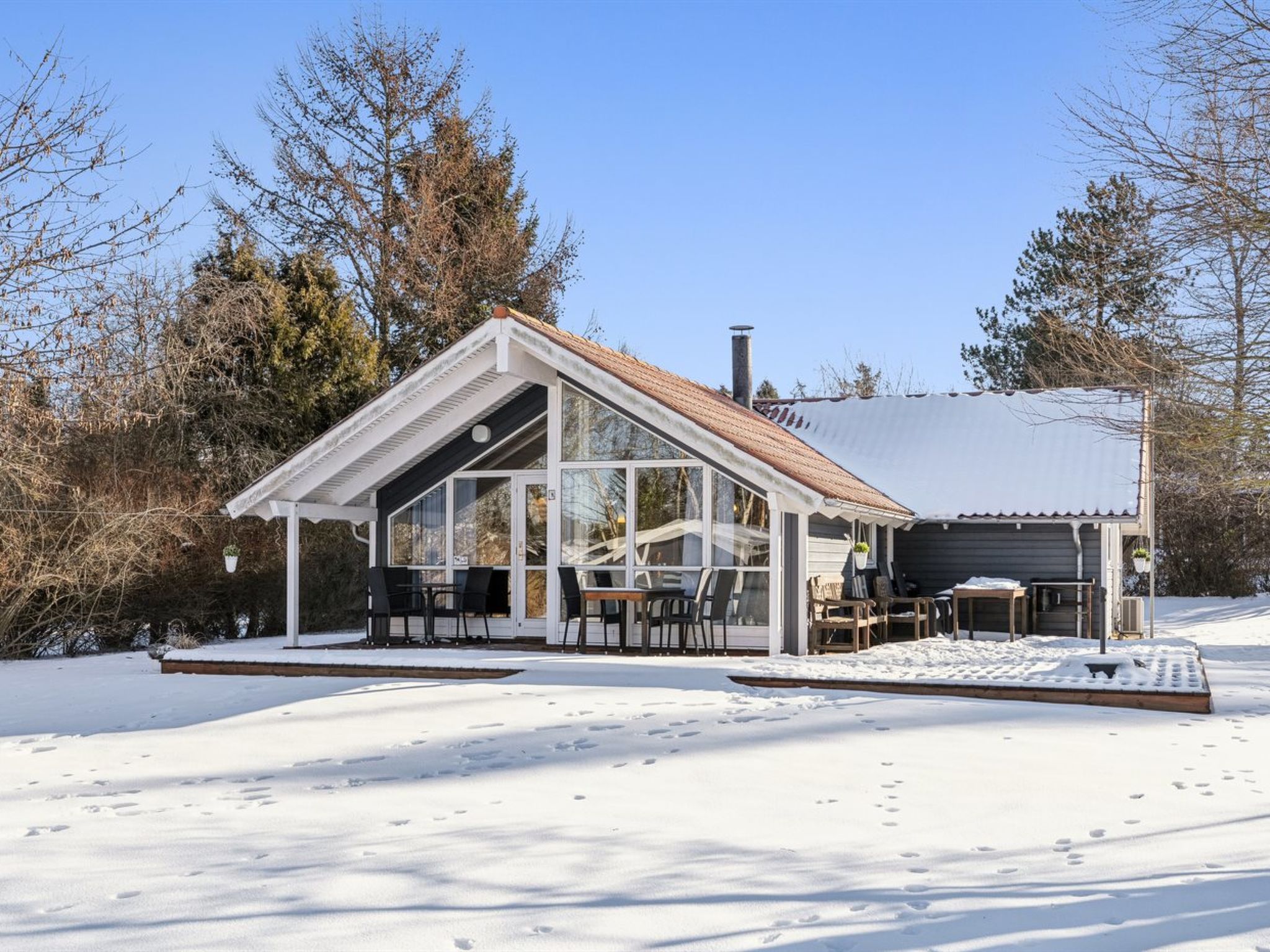 Photo of "Elenor" - 1.3km from the sea