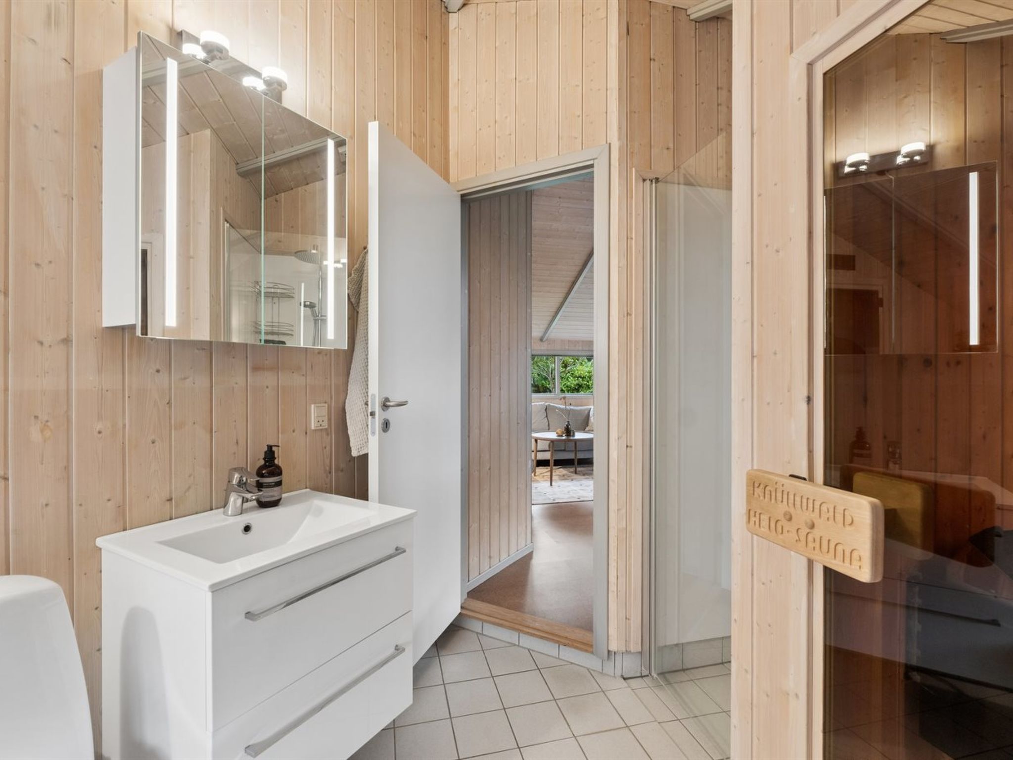 Photo of "Niela" - 700m from the sea