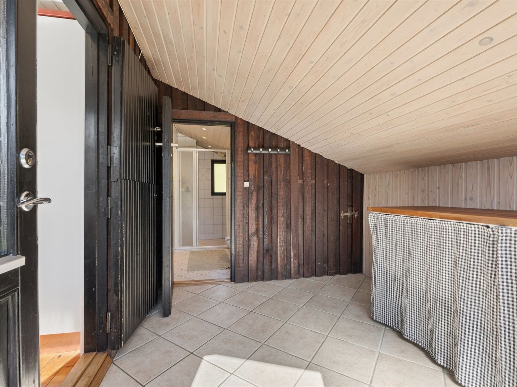 Photo of "Emelita" - 1.1km from the sea