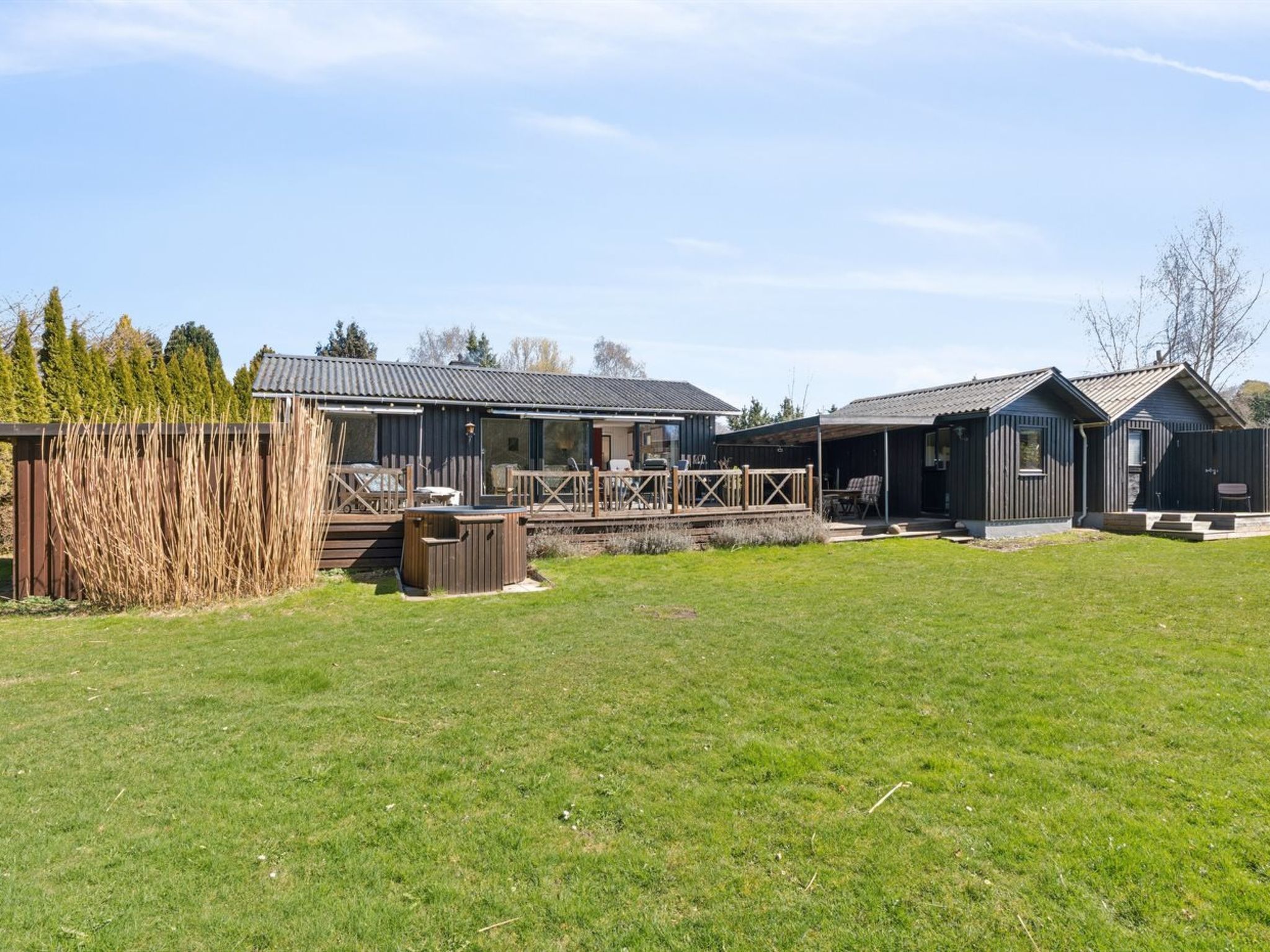 "Emelita" - 1.1km from the sea - Buiten