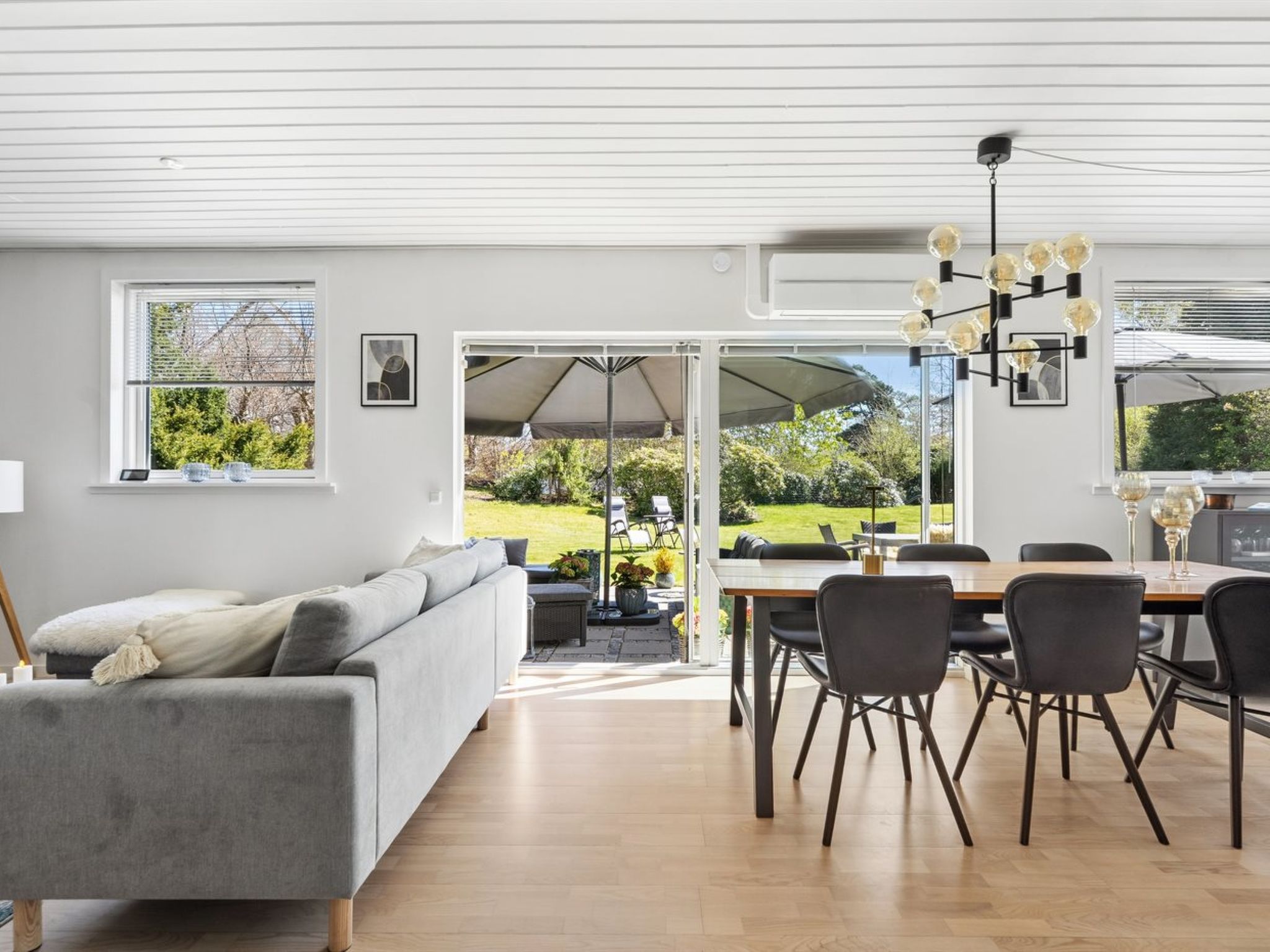 "Loreia" - 1.4km from the sea - Binnen