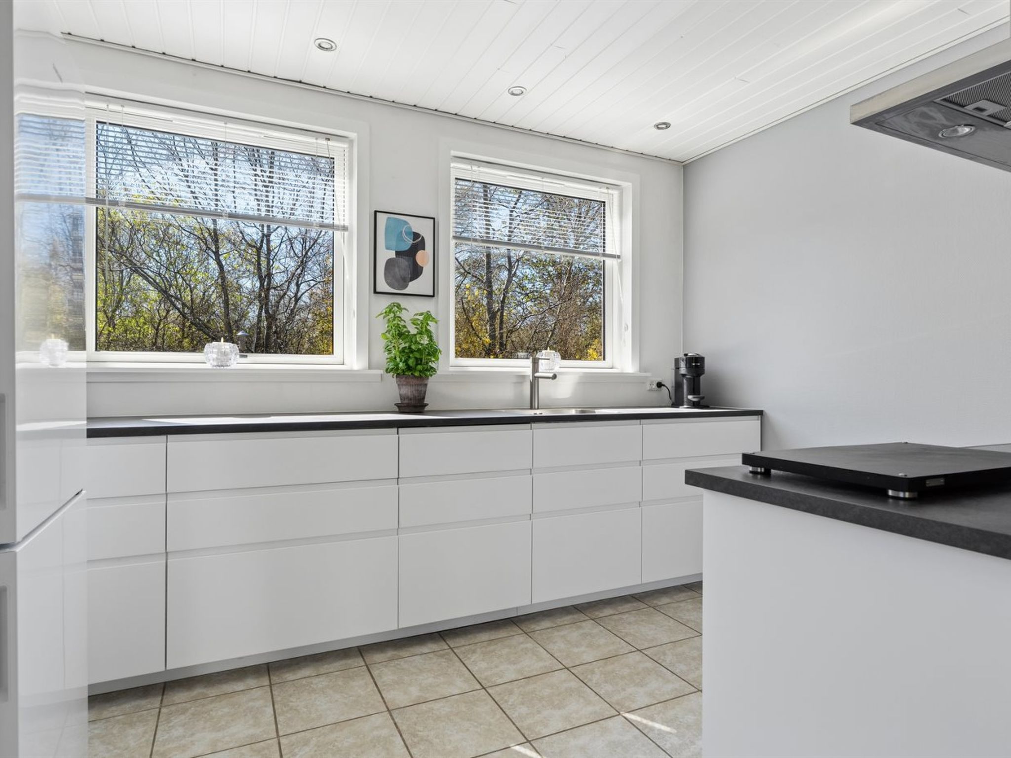"Loreia" - 1.4km from the sea - Binnen