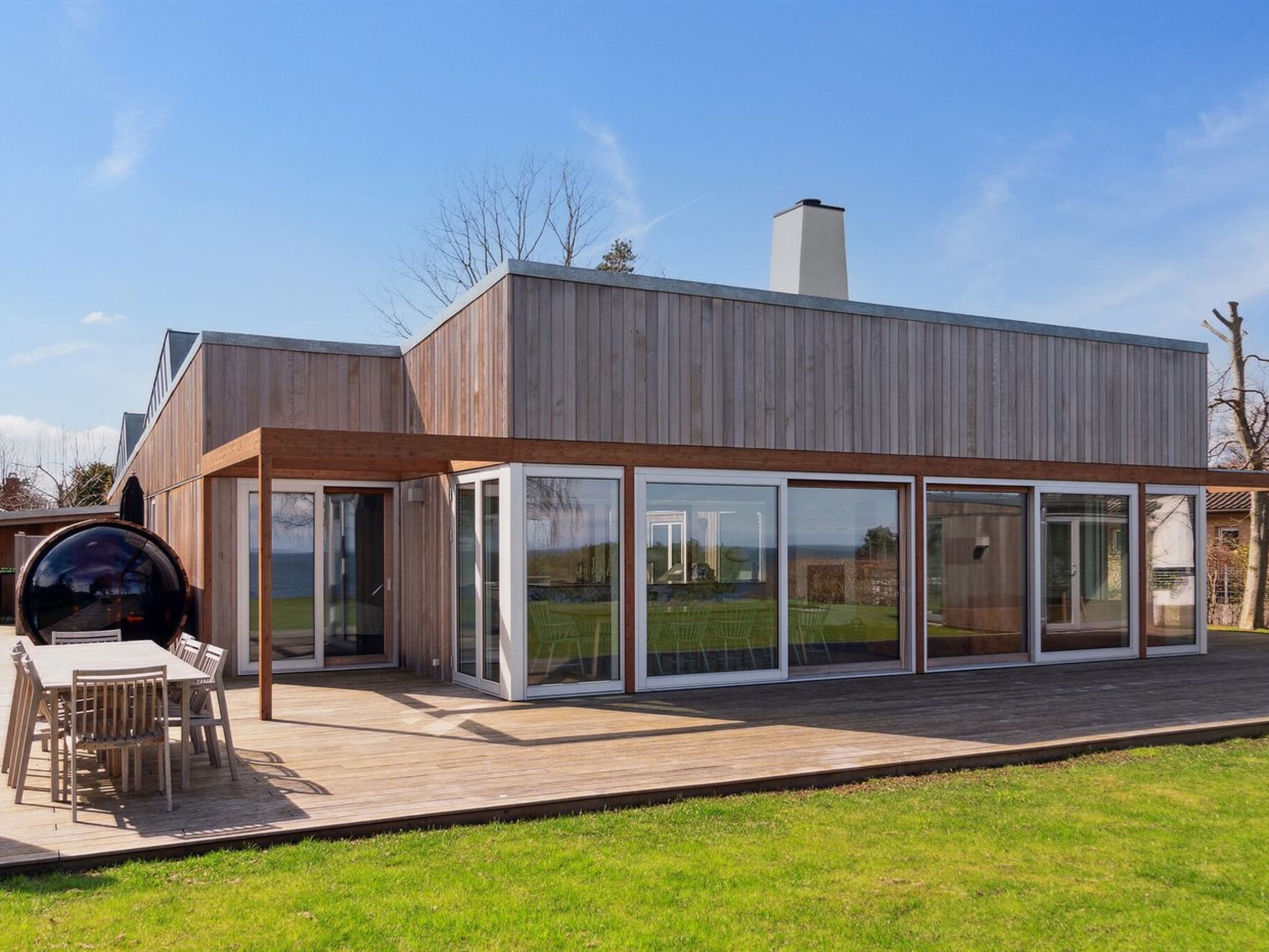 "Vanta" - 10m from the sea - Buiten