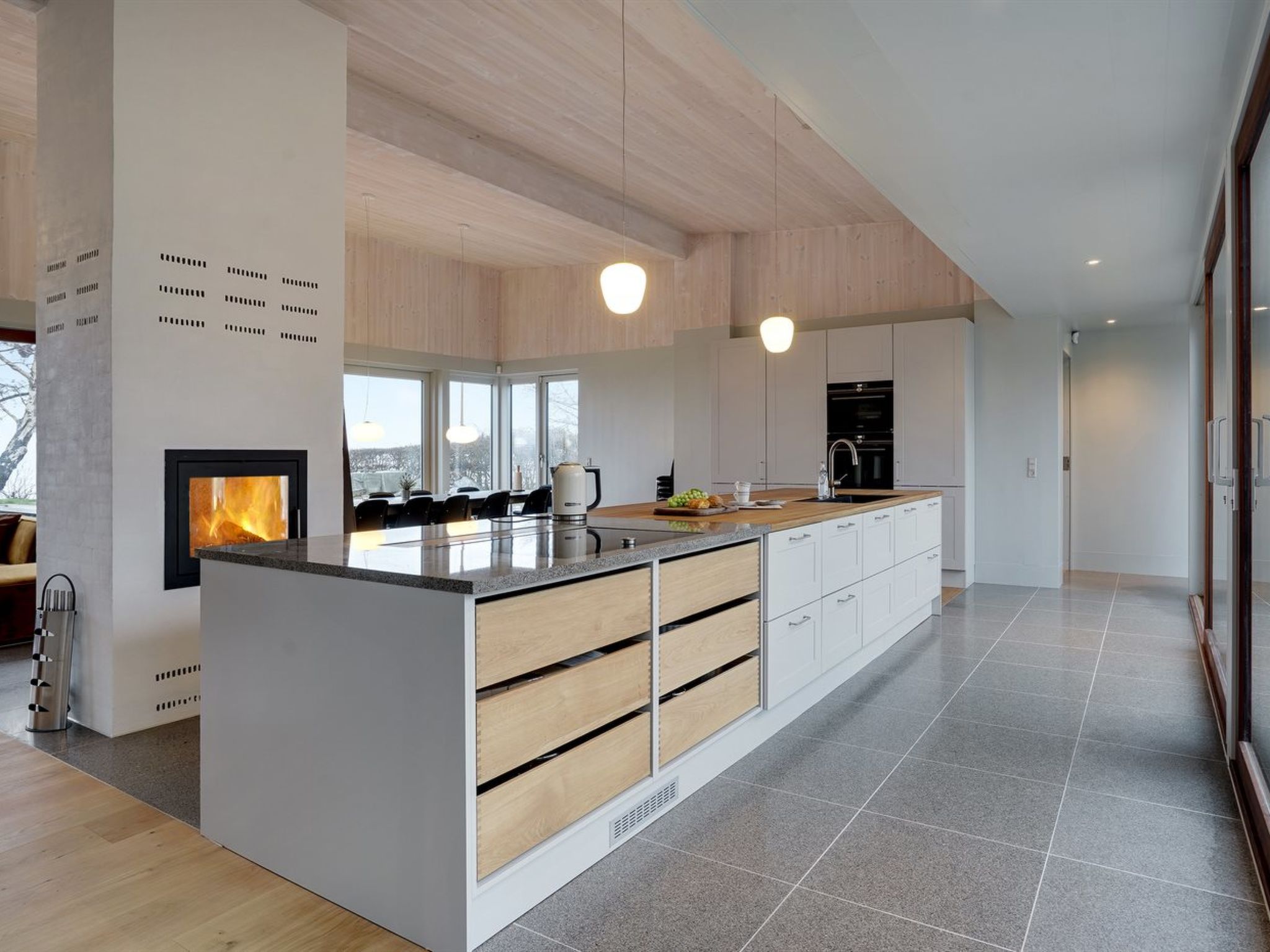 "Vanta" - 10m from the sea - Binnen