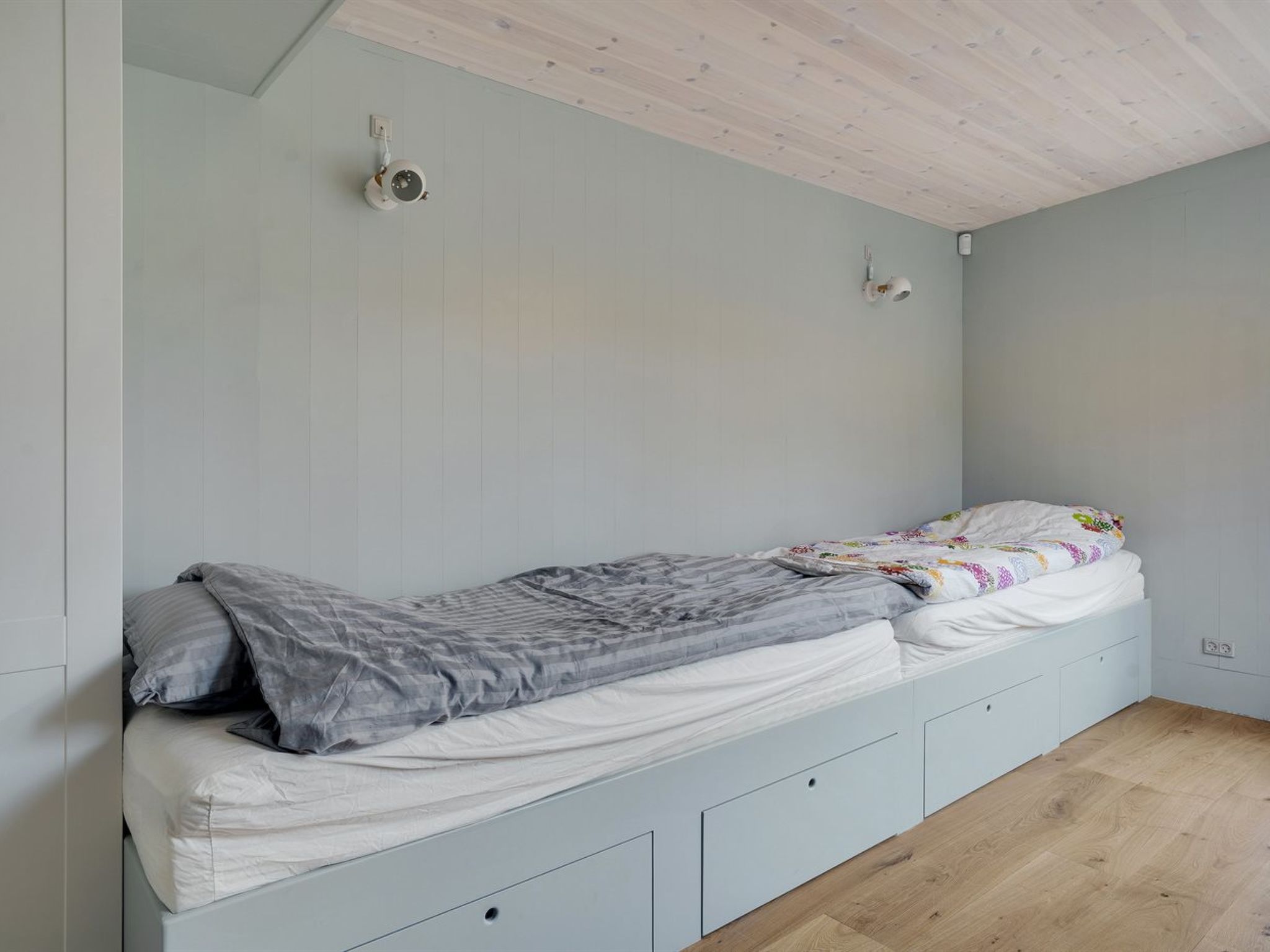 "Vanta" - 10m from the sea - Binnen
